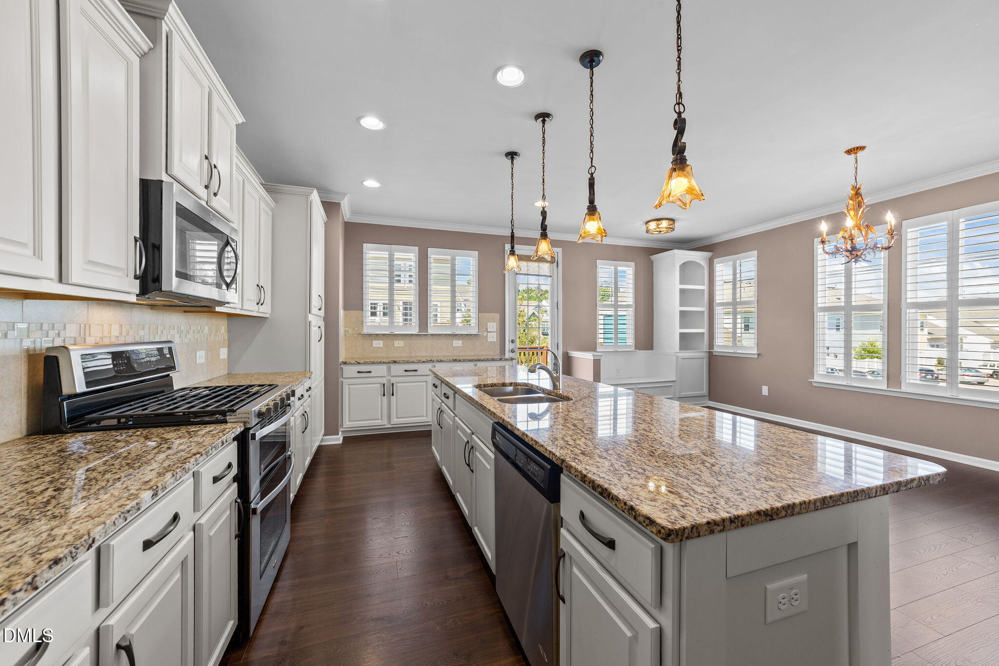 Apex, North Carolina, 27502, United States, 4 Bedrooms Bedrooms, ,4 BathroomsBathrooms,Residential,For Sale,1956835