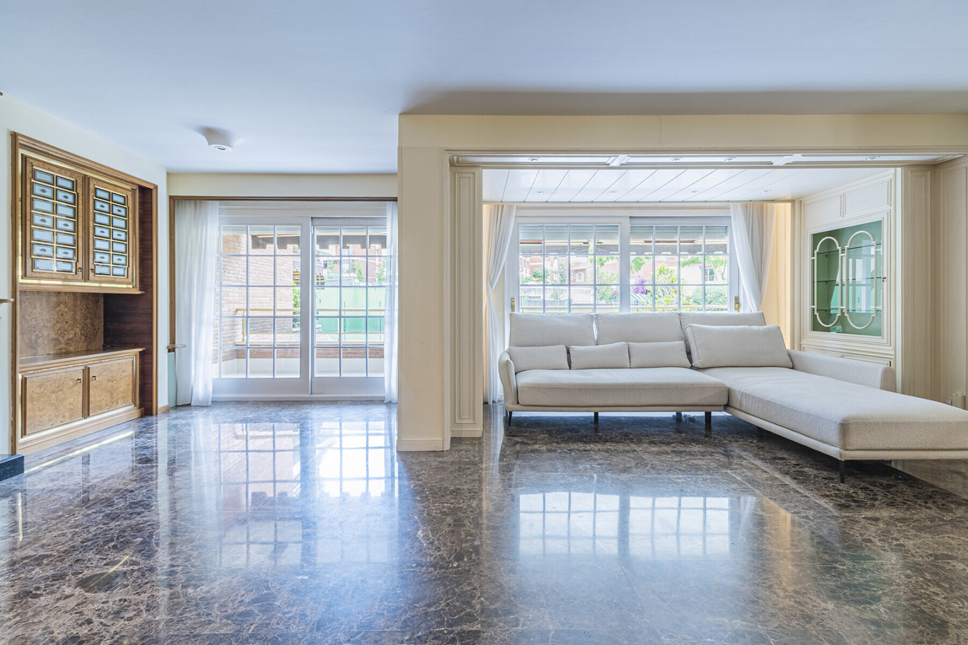  Exclusive apartment with a terrace in a prestigious gated community in Barcelona - 物件實景
