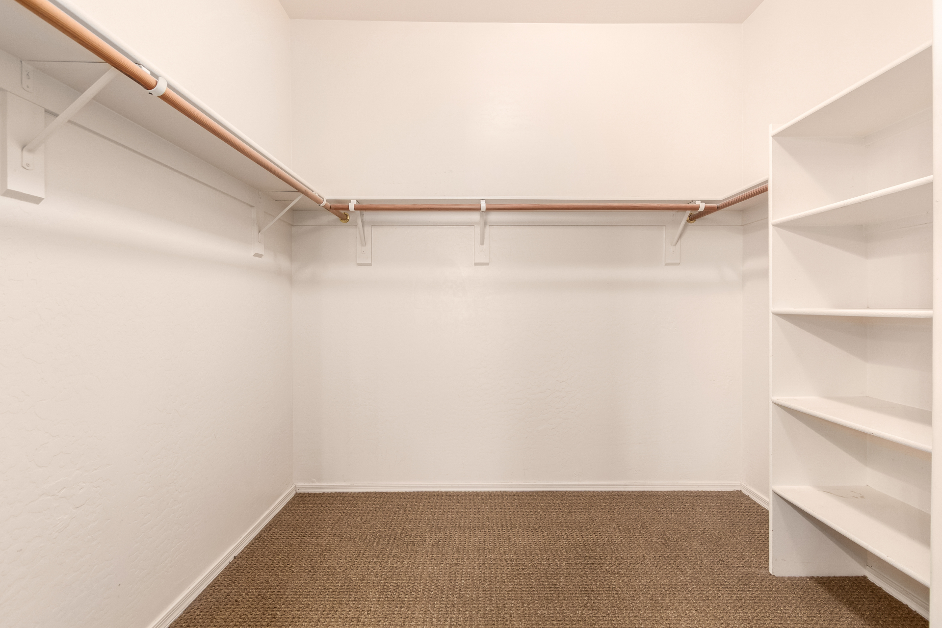 Phoenix, Arizona, 85083, United States, 4 Bedrooms Bedrooms, ,4 BathroomsBathrooms,Residential,For Sale,1993851