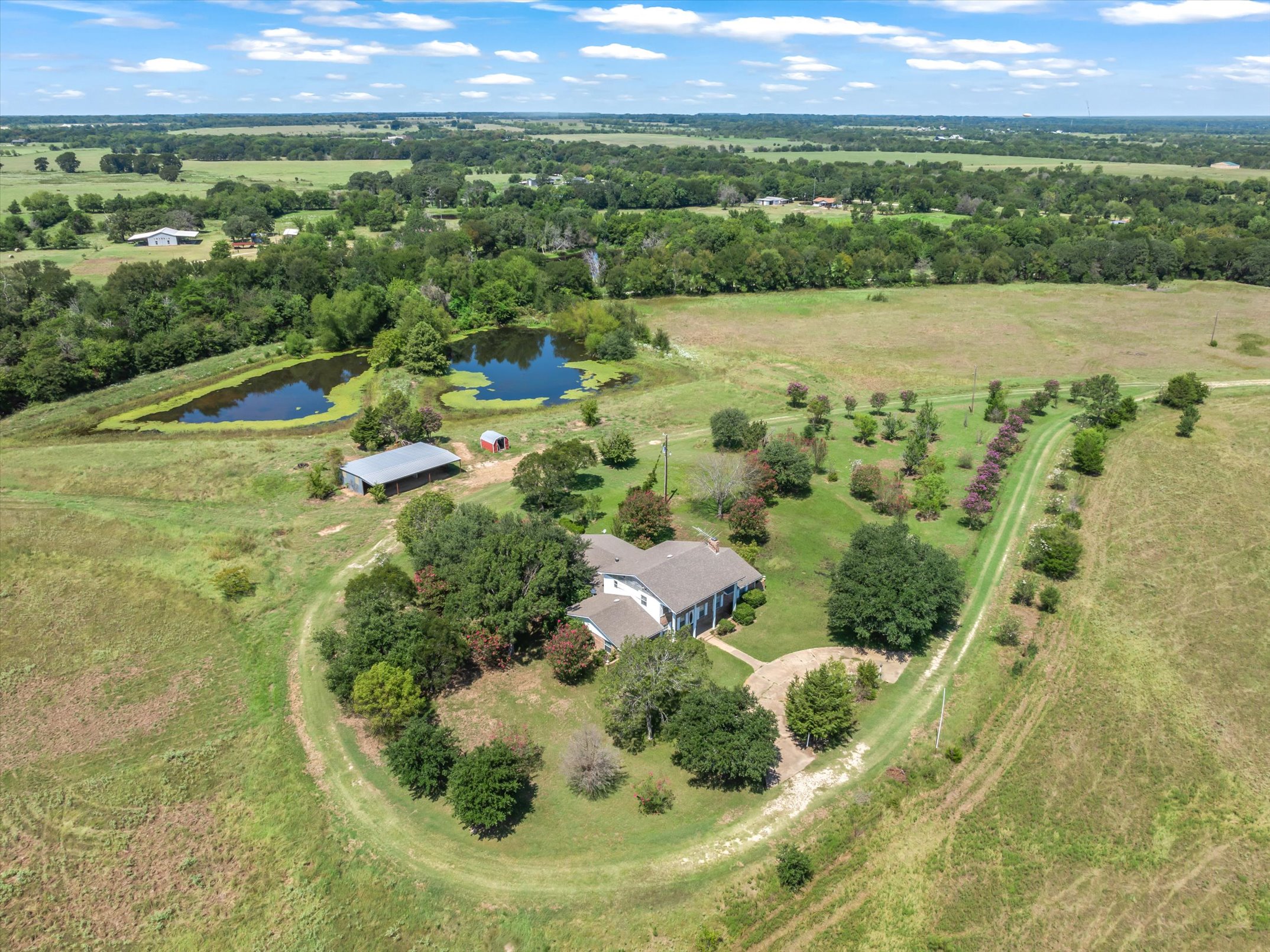 Wills Point, Texas, 75169, United States, 4 Bedrooms Bedrooms, ,3 BathroomsBathrooms,Residential,For Sale,1979230