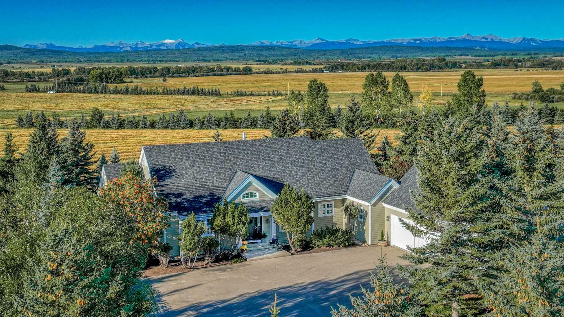 RURAL ROCKY VIEW COUNTY, Alberta, T3Z 1M8, CA, 5 Bedrooms Bedrooms, ,4 BathroomsBathrooms,Residential,For Sale,1836790