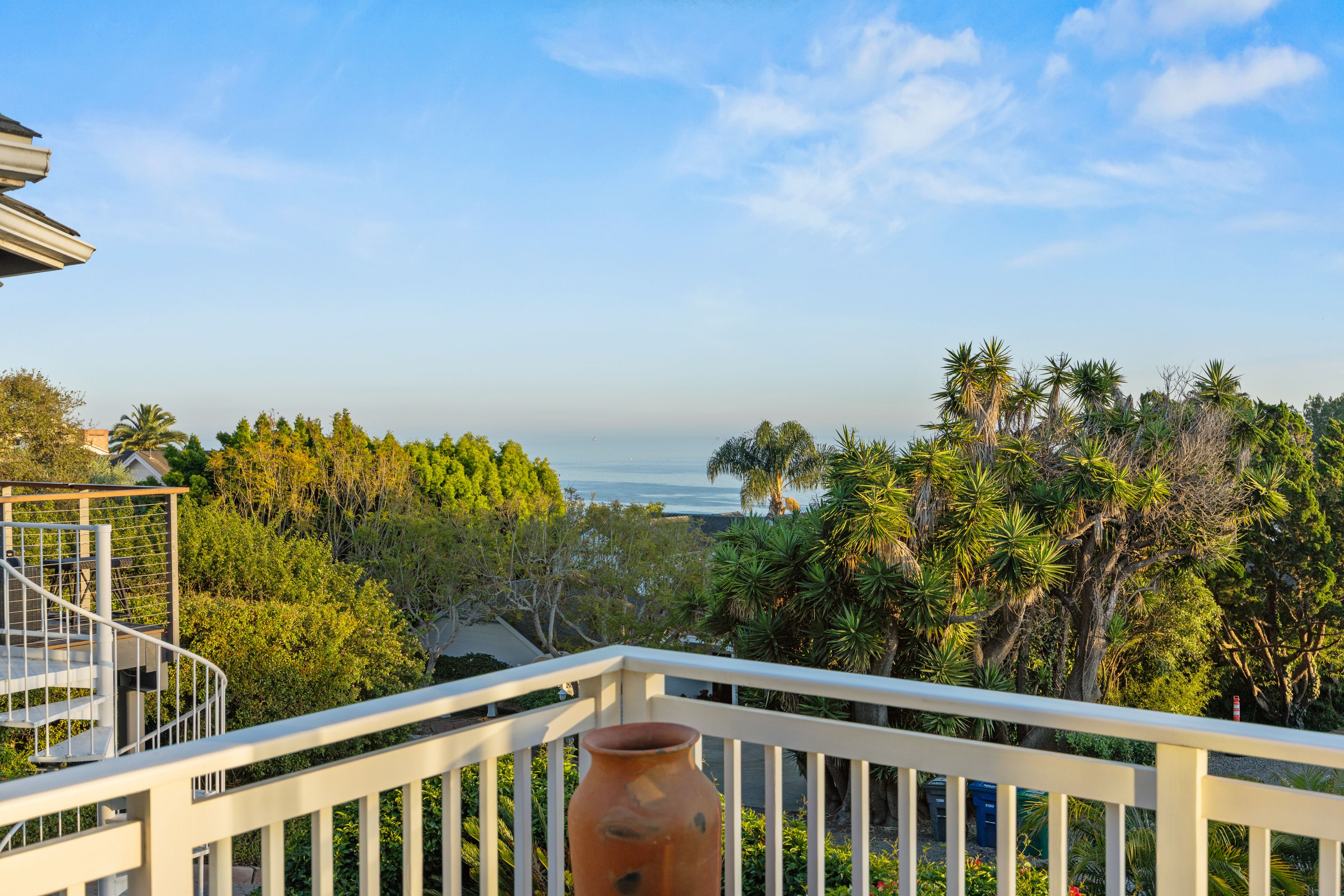  Elevated Coastal Living - 物件實景