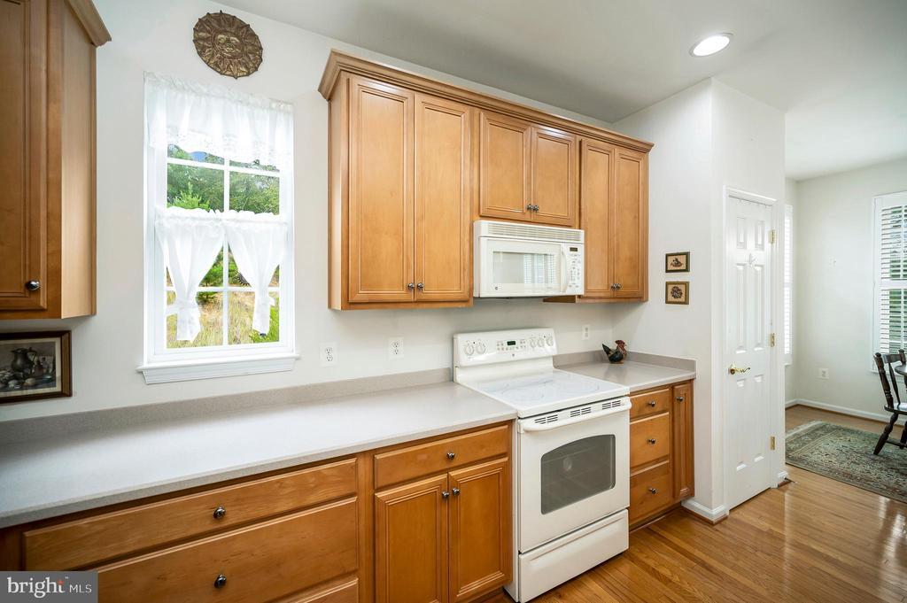 Fredericksburg, Virginia, 22401, United States, 3 Bedrooms Bedrooms, ,3 BathroomsBathrooms,Residential,For Sale,1911277
