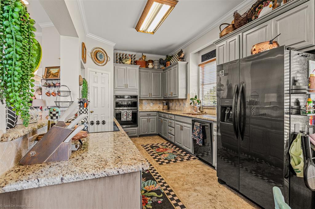 Van Alstyne, Texas, 75495, United States, 4 Bedrooms Bedrooms, ,2 BathroomsBathrooms,Residential,For Sale,1965564