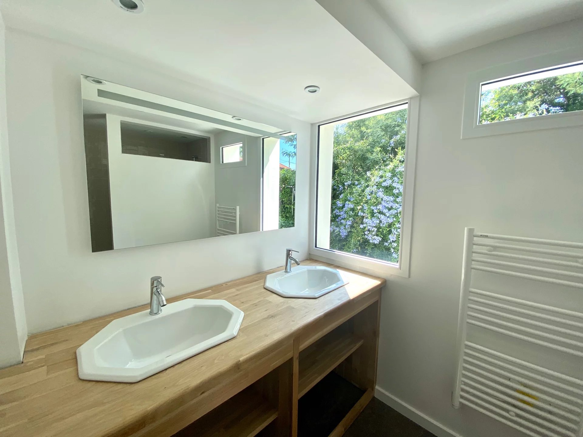 Lège-Cap-Ferret, New Aquitaine, 33950, FR, 5 Bedrooms Bedrooms, ,4 BathroomsBathrooms,Residential,For Sale,1323539