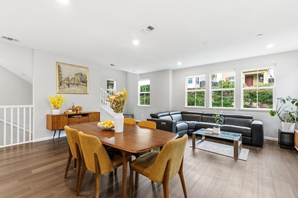 Hayward, California, 94541, United States, 3 Bedrooms Bedrooms, ,4 BathroomsBathrooms,Residential,For Sale,2032197