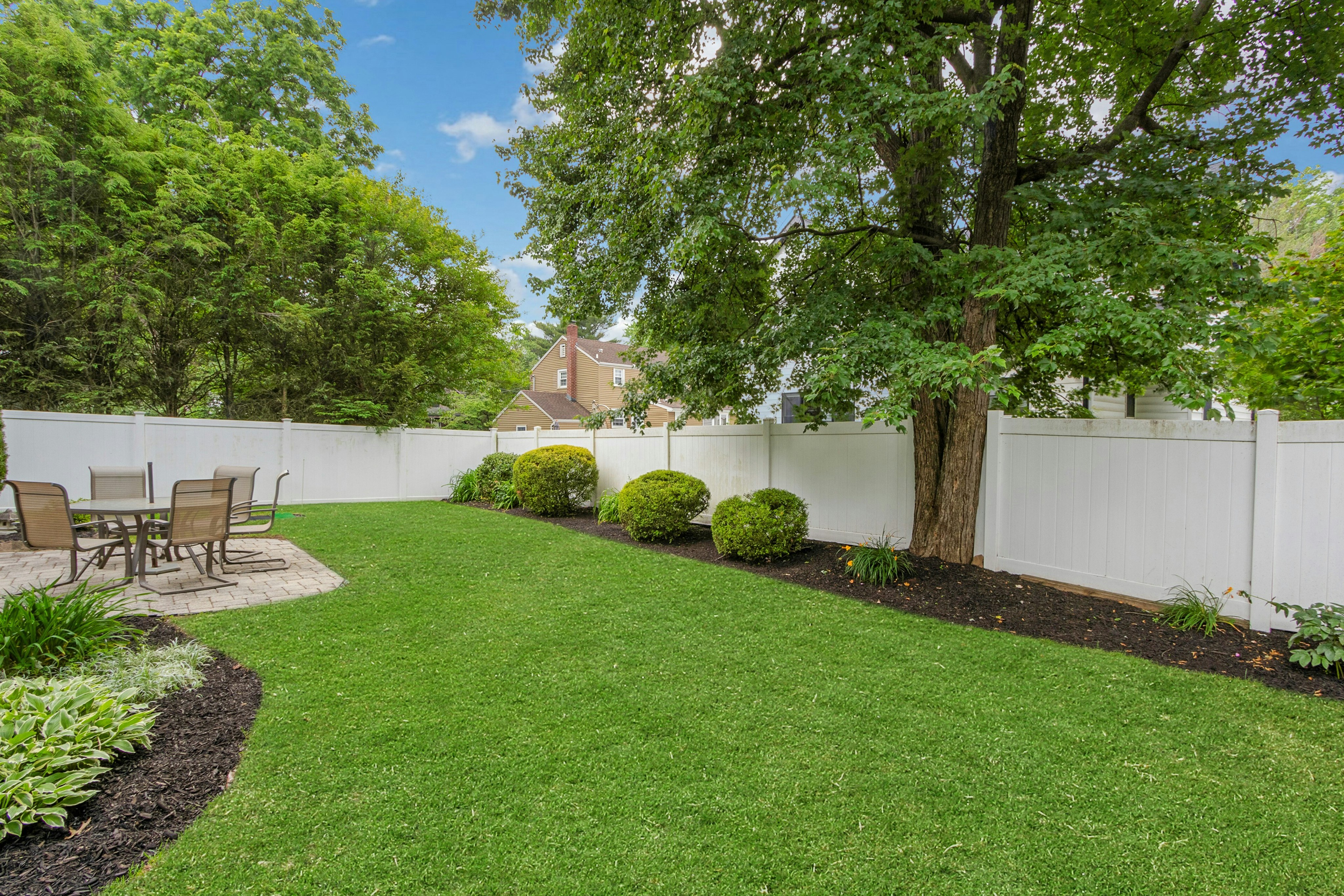  15 Colonial Road, Tenafly, NJ 07670 - 物件實景
