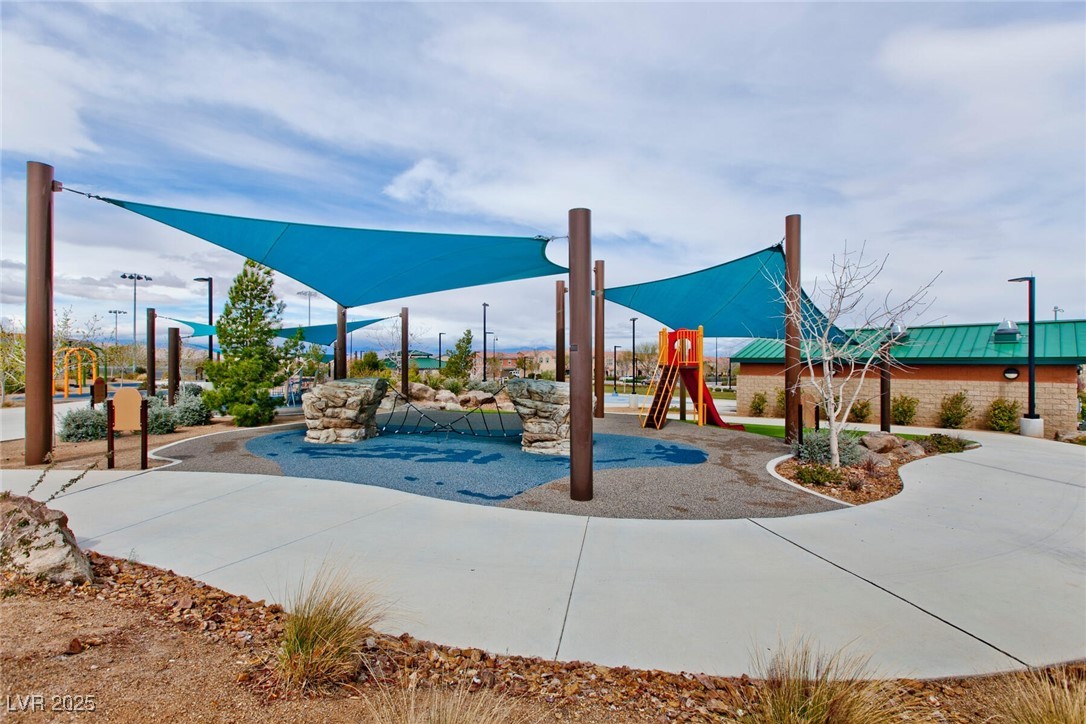 Henderson, Nevada, 89044, United States, 3 Bedrooms Bedrooms, ,4 BathroomsBathrooms,Residential,For Sale,1951006