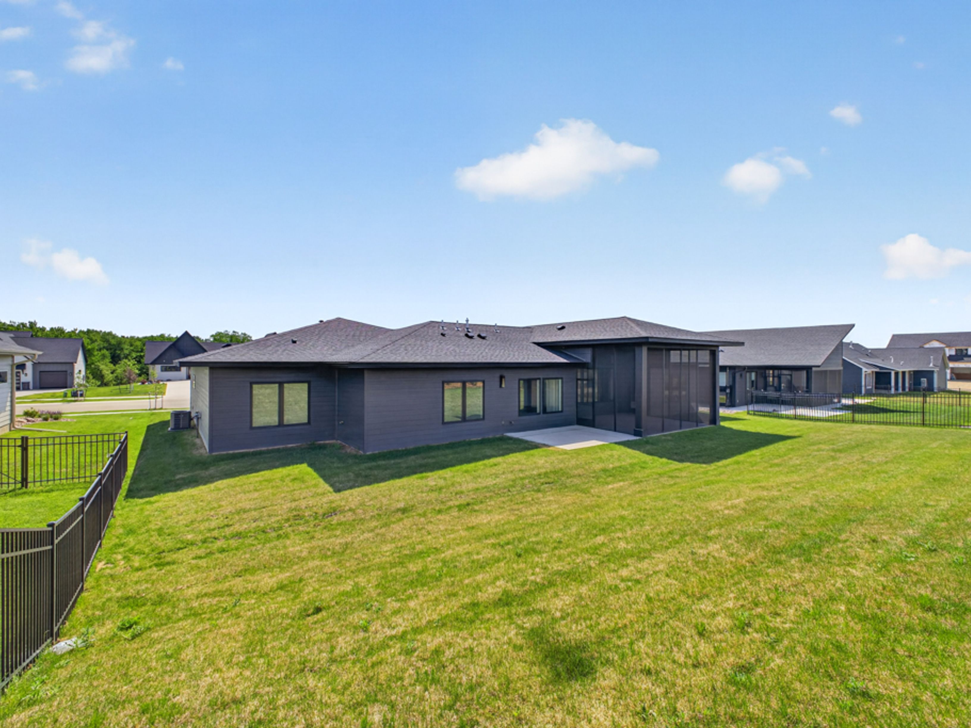  New Construction Prairie-Modern Home in Century Valley - 物件實景