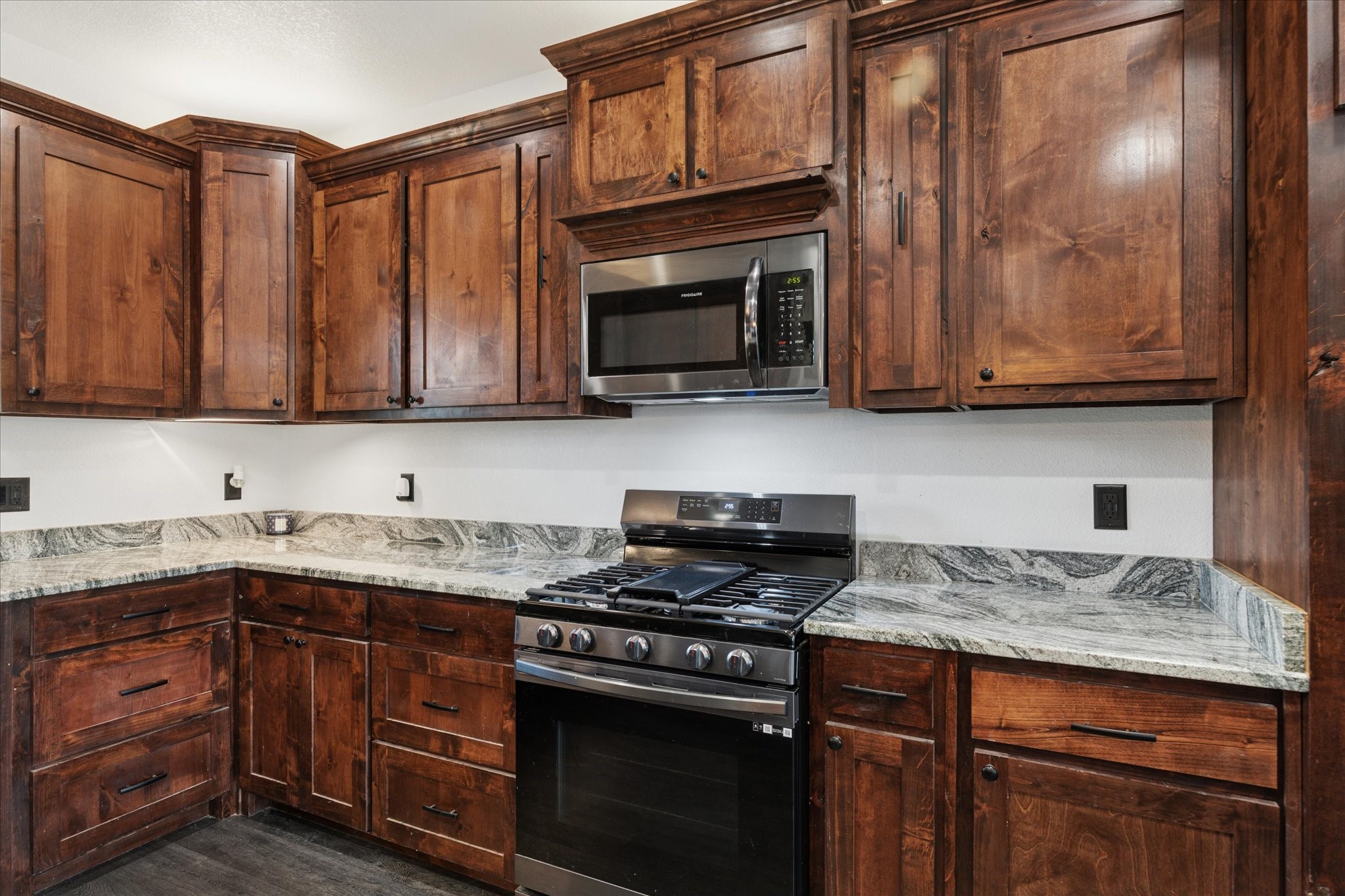 Bowie, Texas, 76230, United States, 4 Bedrooms Bedrooms, ,4 BathroomsBathrooms,Residential,For Sale,1895366