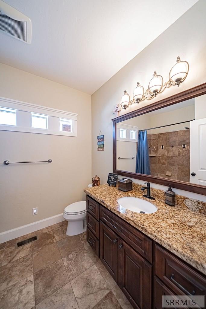 IDAHO FALLS, Idaho, 83404, United States, 4 Bedrooms Bedrooms, ,3 BathroomsBathrooms,Residential,For Sale,1873456