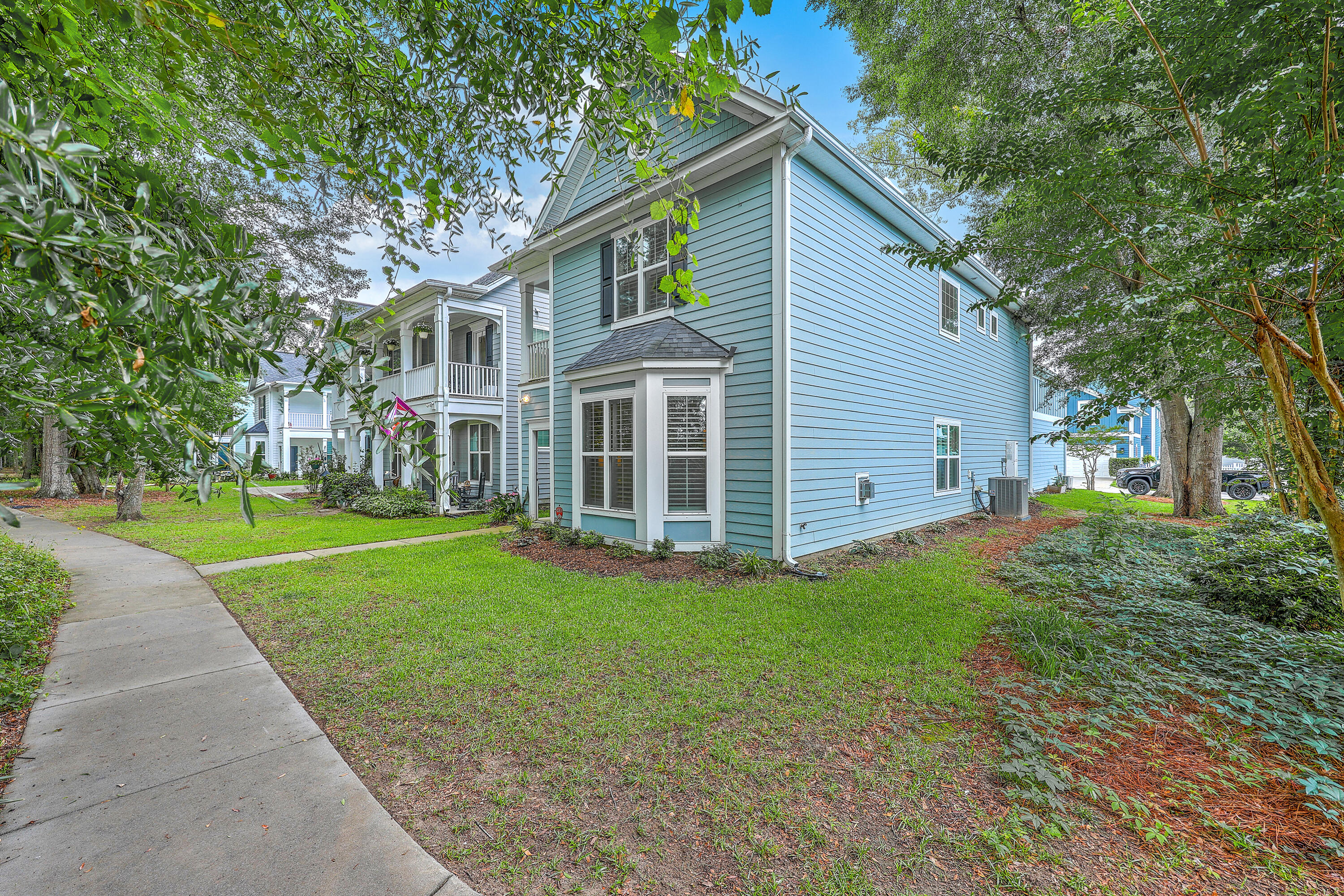 Charleston, South Carolina, 29414, United States, 4 Bedrooms Bedrooms, ,4 BathroomsBathrooms,Residential,For Sale,1895011