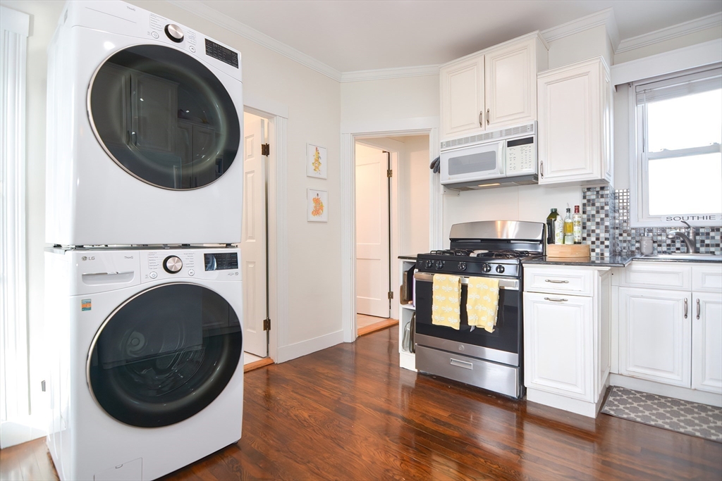 Boston, Massachusetts, 02127, United States, 2 Bedrooms Bedrooms, ,2 BathroomsBathrooms,Residential,For Sale,1826519