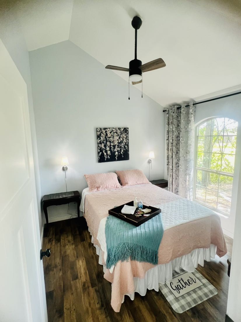 CLARKSVILLE, Arkansas, 72830, United States, 2 Bedrooms Bedrooms, ,1 BathroomBathrooms,Residential,For Sale,1994642