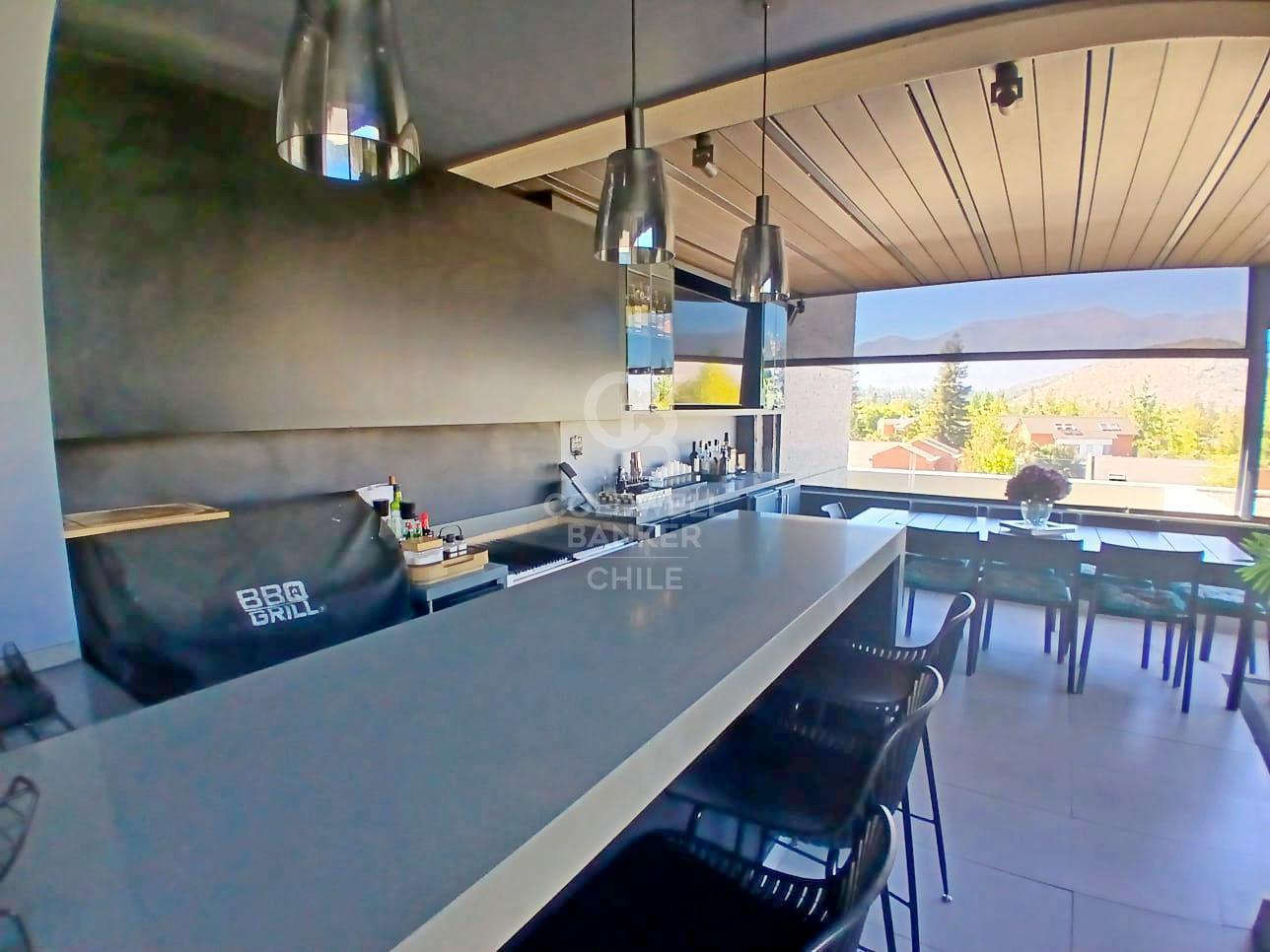 Lo Barnechea, Chile, 3 Bedrooms Bedrooms, ,5 BathroomsBathrooms,Residential,For Sale,1746067