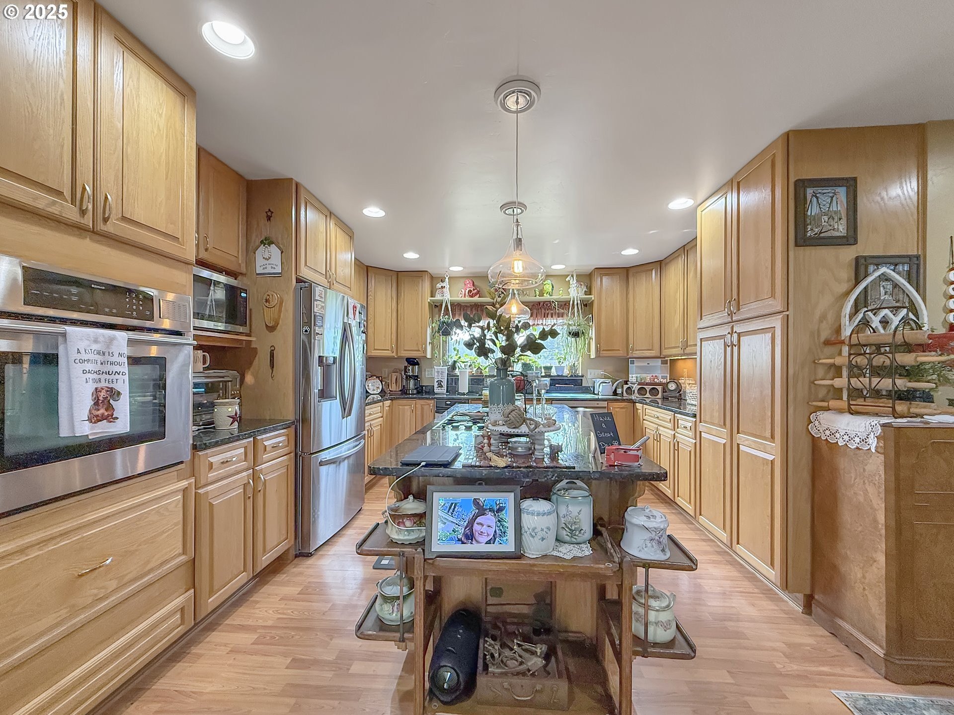 Brookings, Oregon, 97415, United States, 3 Bedrooms Bedrooms, ,3 BathroomsBathrooms,Residential,For Sale,1983879