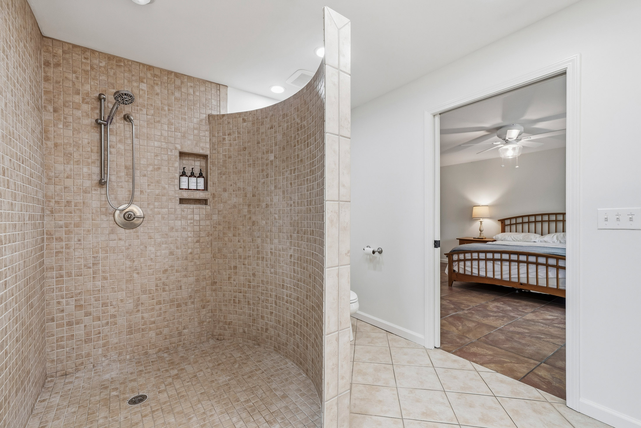  Move-in Ready Lakefront Home Delivers the Ultimate Lake Oconee Lifestyle - 物件實景