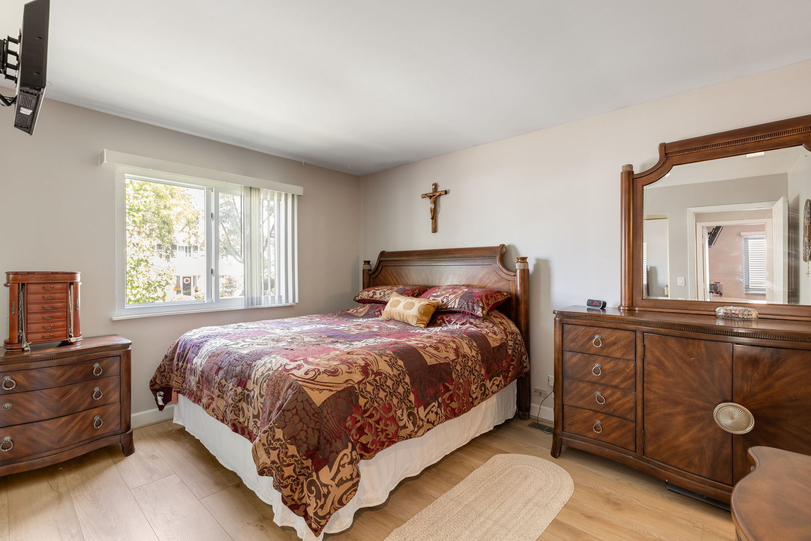 Lombard, Illinois, 60148, United States, 4 Bedrooms Bedrooms, ,3 BathroomsBathrooms,Residential,For Sale,1947096