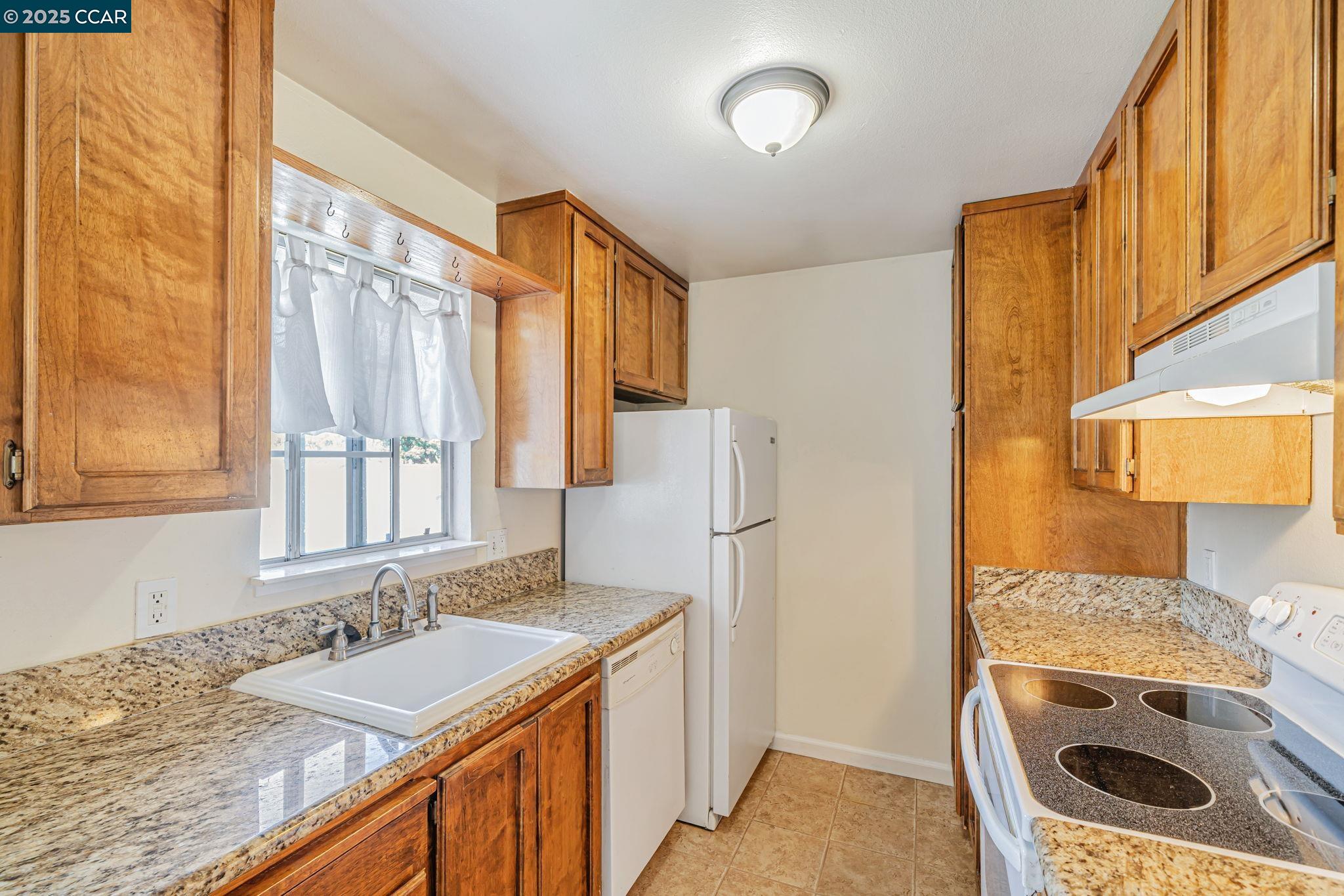 Pleasanton, California, 94566, United States, 1 Bedroom Bedrooms, ,1 BathroomBathrooms,Residential,For Sale,1897096