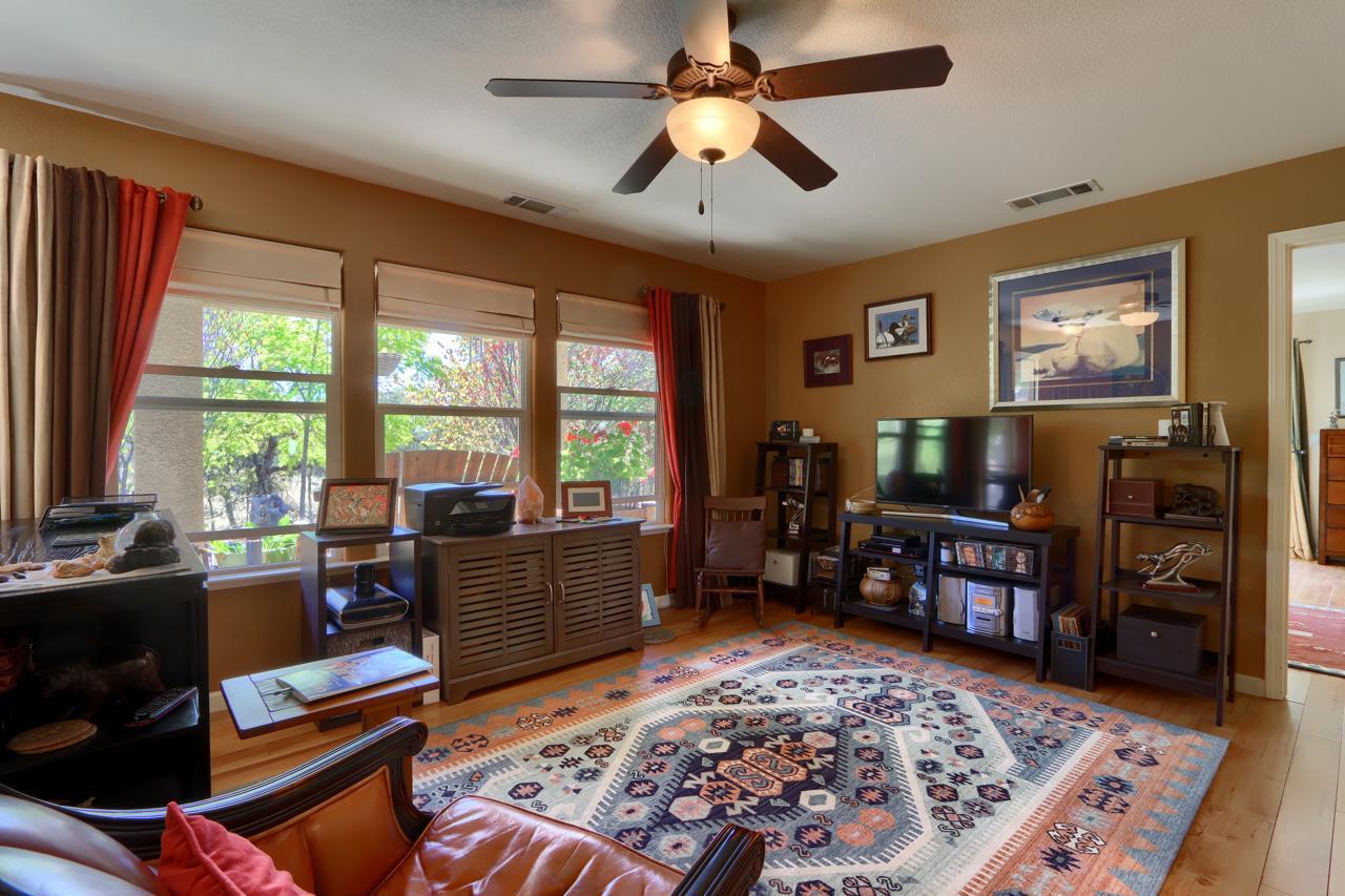 Mariposa, California, 95338, United States, 3 Bedrooms Bedrooms, ,2 BathroomsBathrooms,Residential,For Sale,1974178