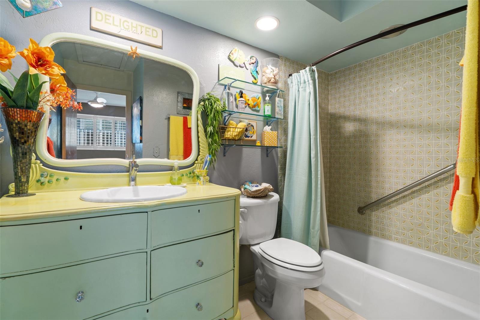 Belleair Beach, Florida, 33786, United States, 2 Bedrooms Bedrooms, ,3 BathroomsBathrooms,Residential,For Sale,1930799