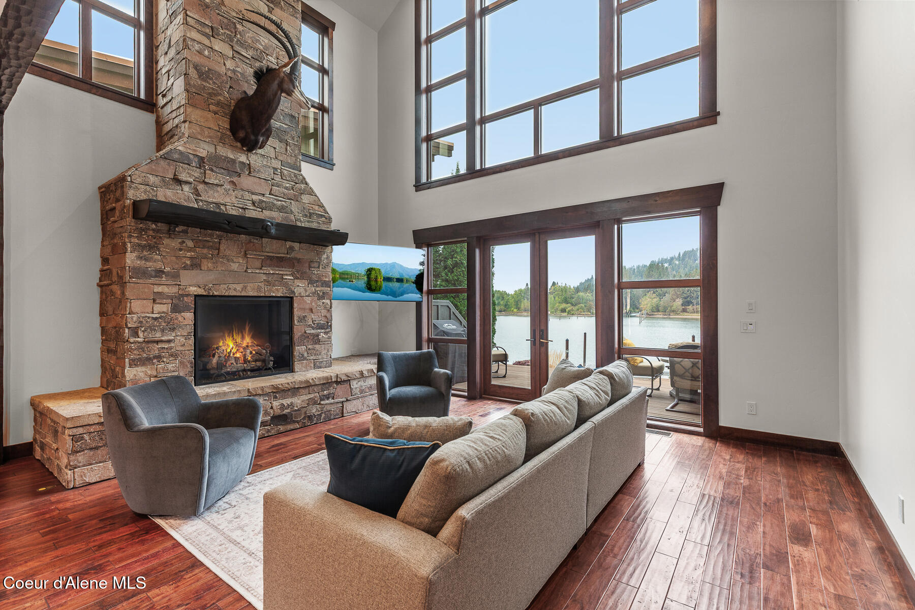 Coeur d'Alene, Idaho, 83814, United States, 4 Bedrooms Bedrooms, ,4 BathroomsBathrooms,Residential,For Sale,1978612