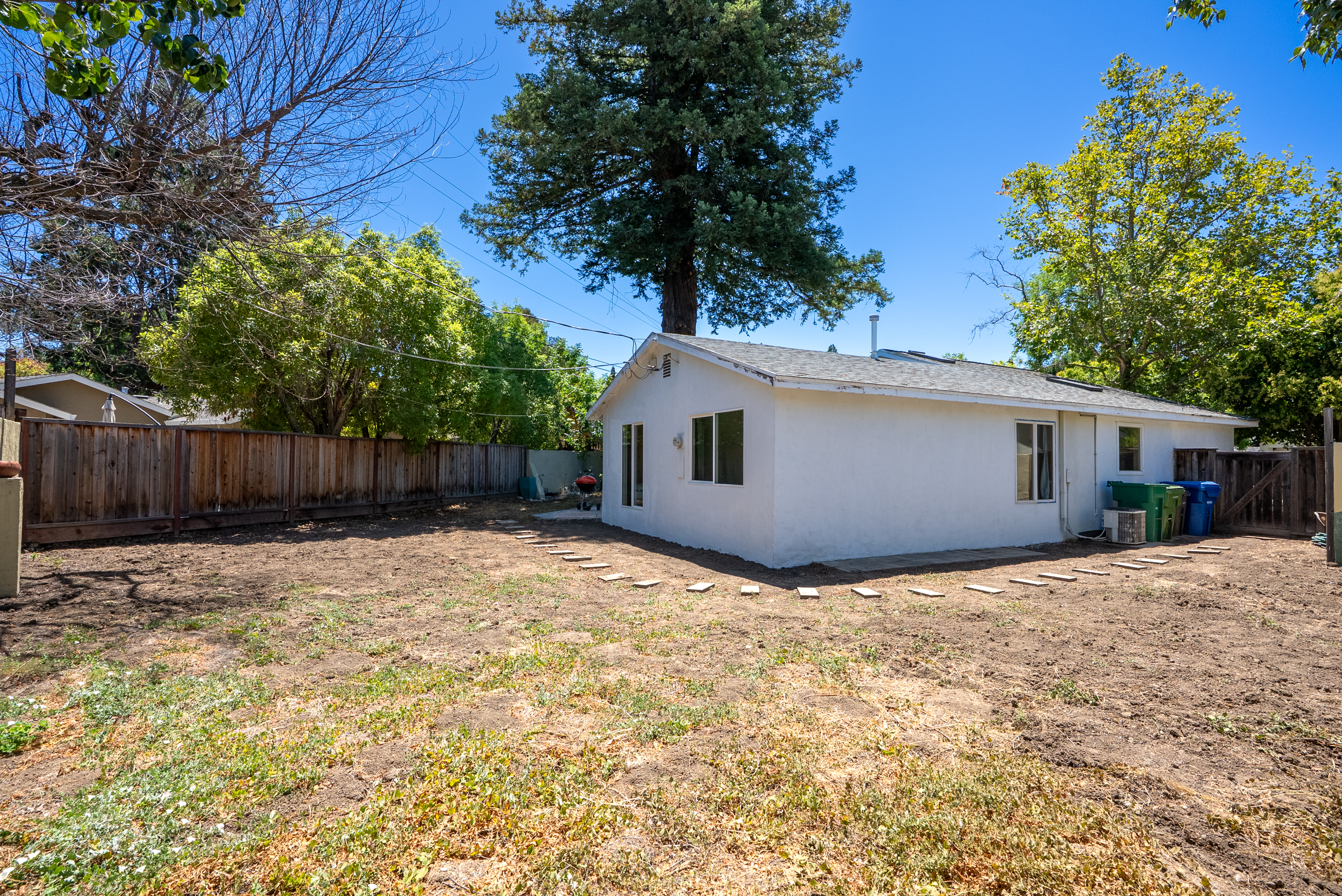  Corner Lot Retreat in the Heart of Los Gatos’ Vasona Corridor - 物件實景