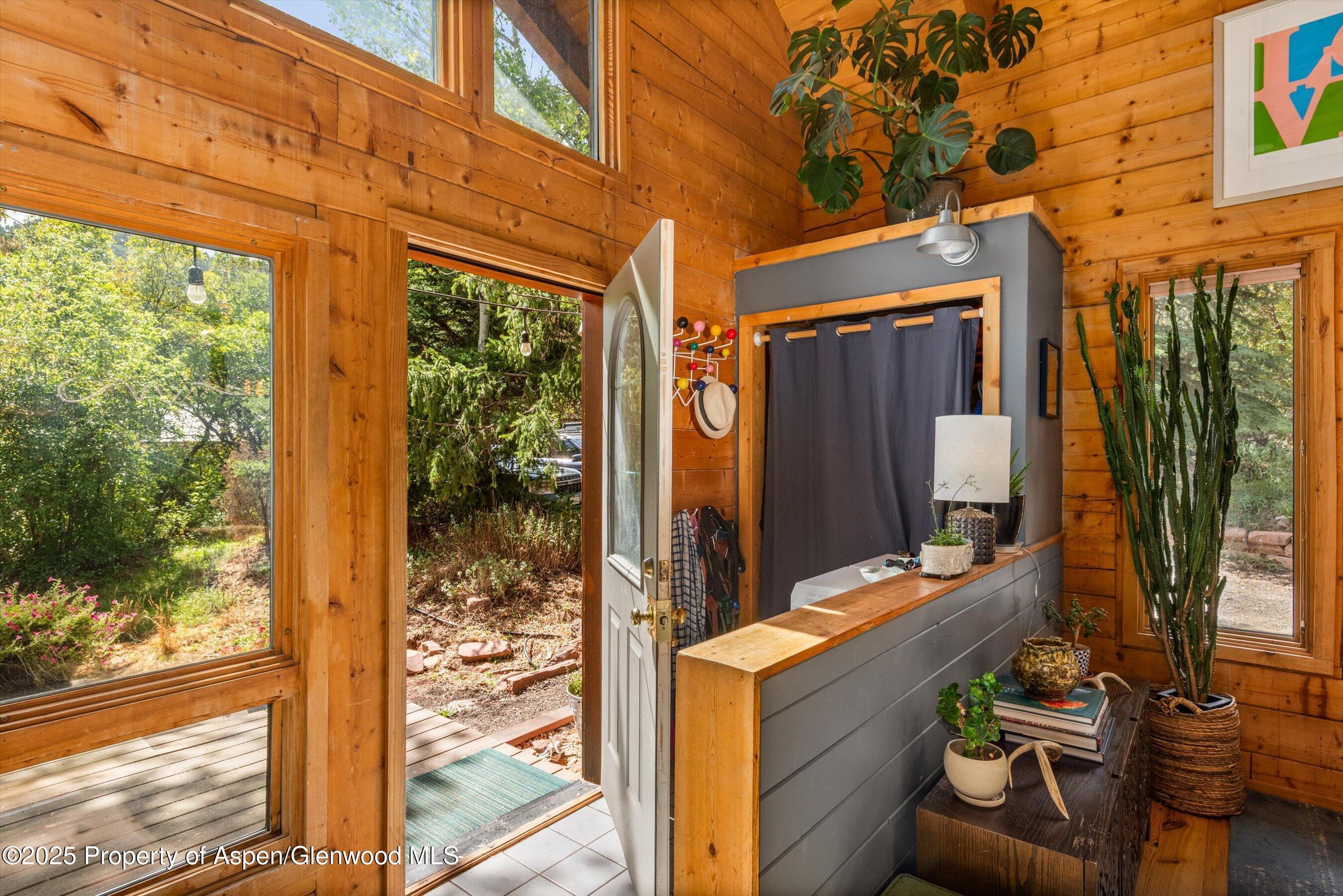 Carbondale, Colorado, 81623, United States, 3 Bedrooms Bedrooms, ,2 BathroomsBathrooms,Residential,For Sale,1989332