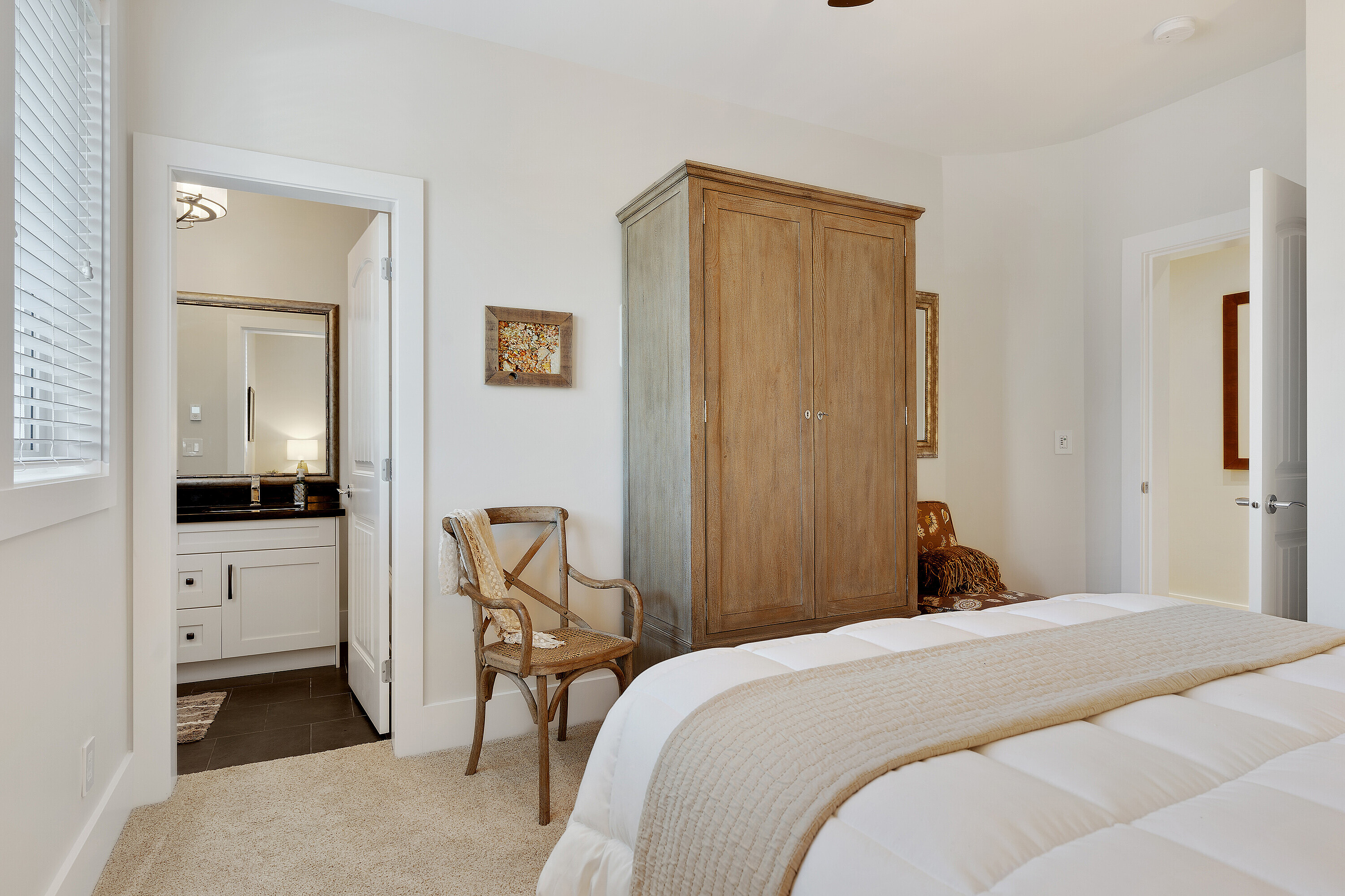  Bespoke Luxury in White Rock - 物件實景