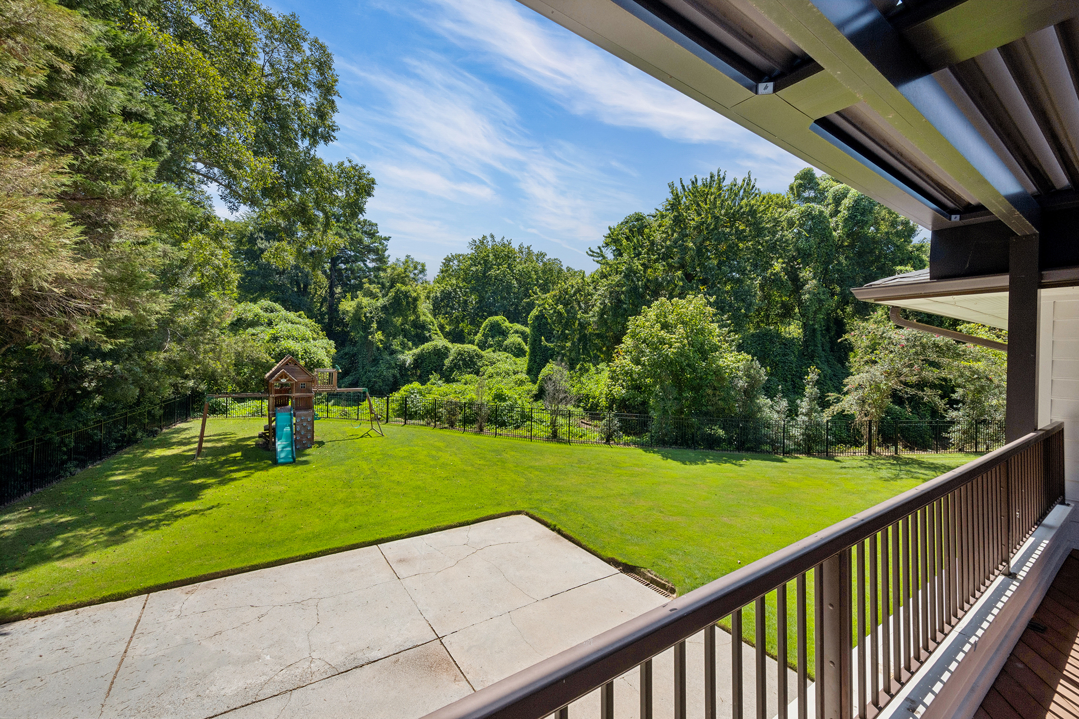  Thoughtfully Renovated Mid-Century Modern in Morningside - 物件實景