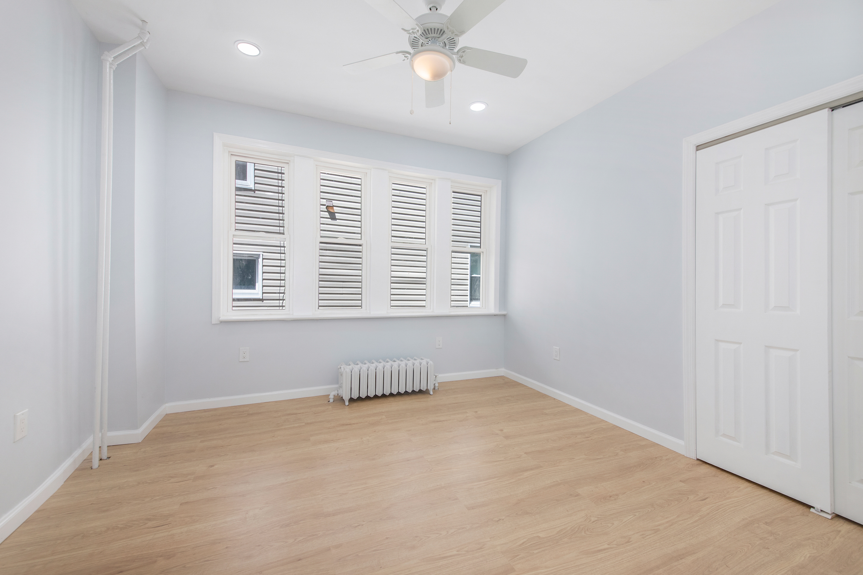 Staten Island, New York, 10304, United States, 4 Bedrooms Bedrooms, ,3 BathroomsBathrooms,Residential,For Sale,1767161