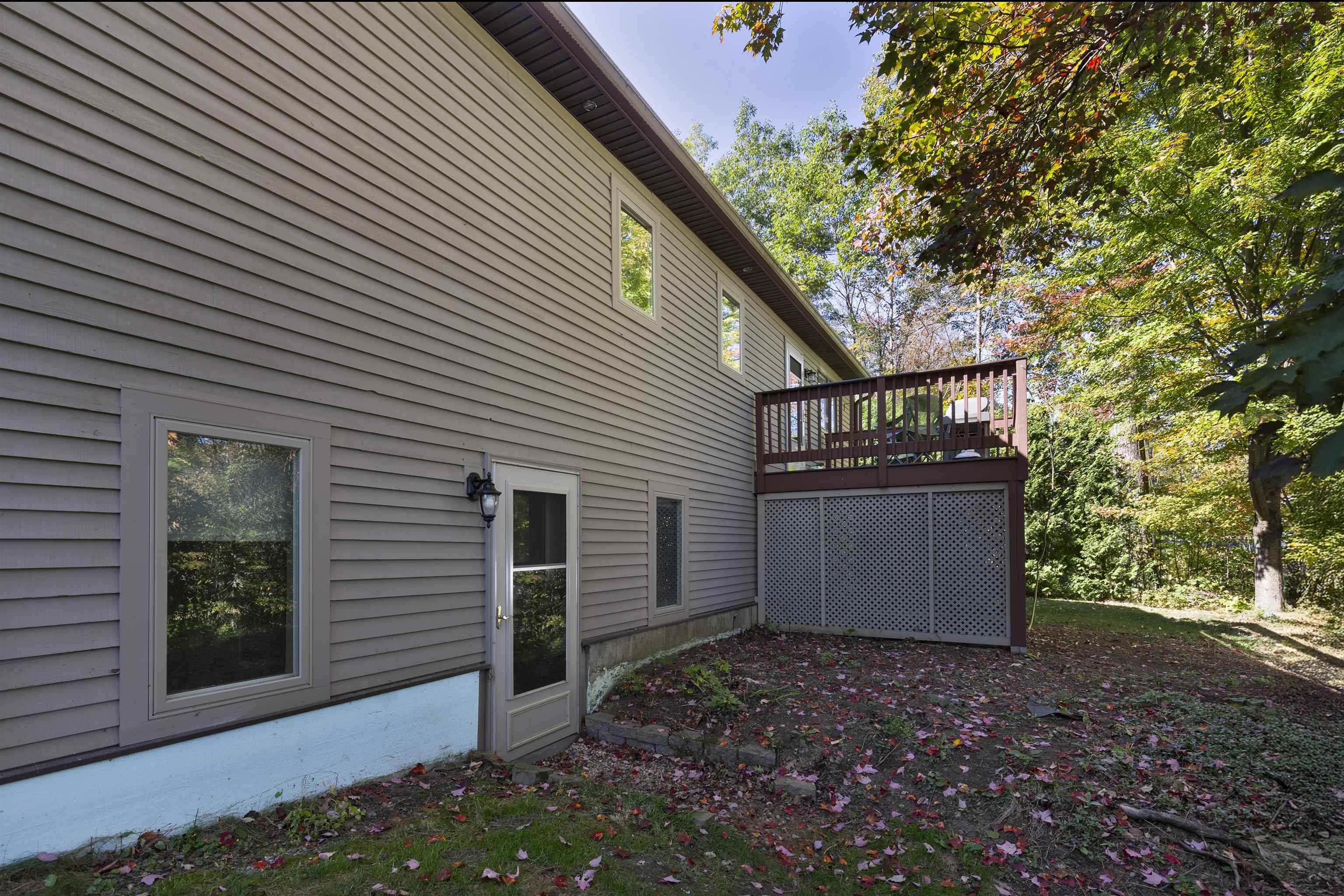 Lebanon, New Hampshire, 03755, United States, 3 Bedrooms Bedrooms, ,2 BathroomsBathrooms,Residential,For Sale,1962612