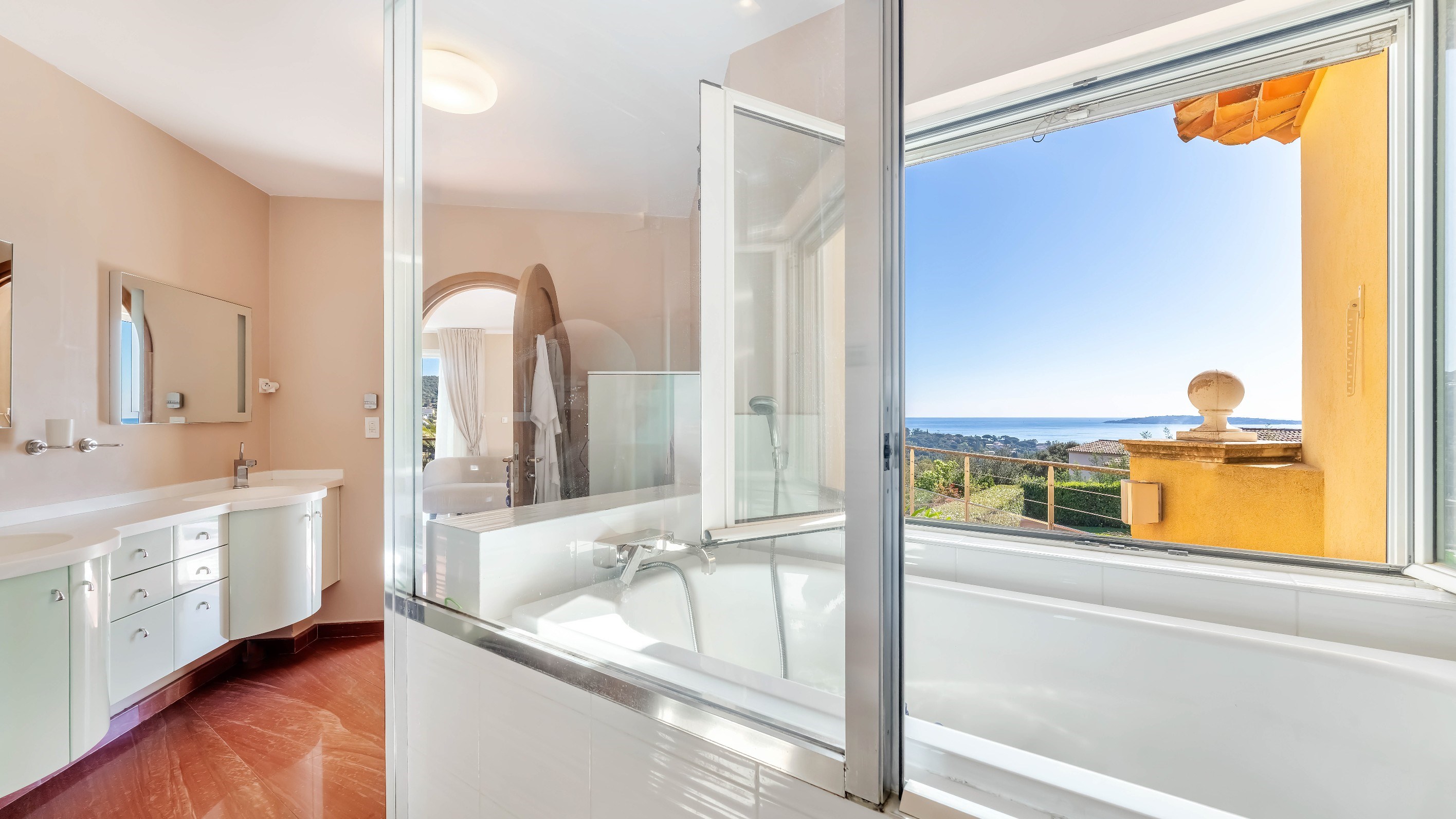  Sole agent listing: Villa with pool and sea view - Gulf of Saint-Tropez - 物件實景