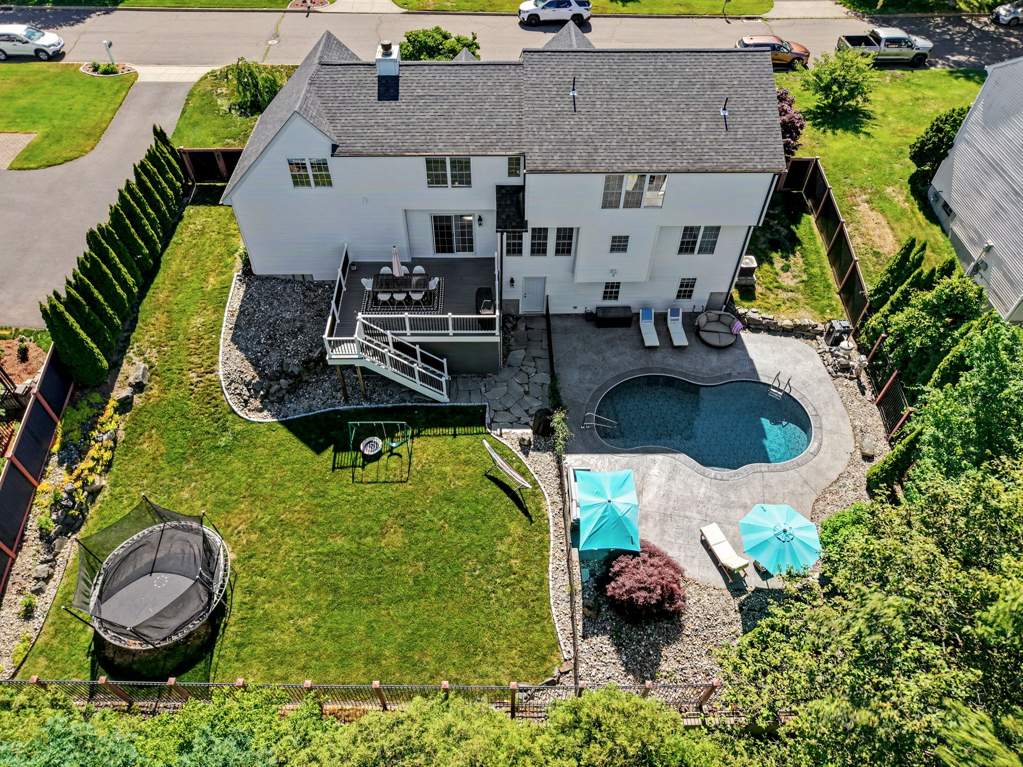  Modernized Milford Colonial with Private Pool Oasis - 物件實景