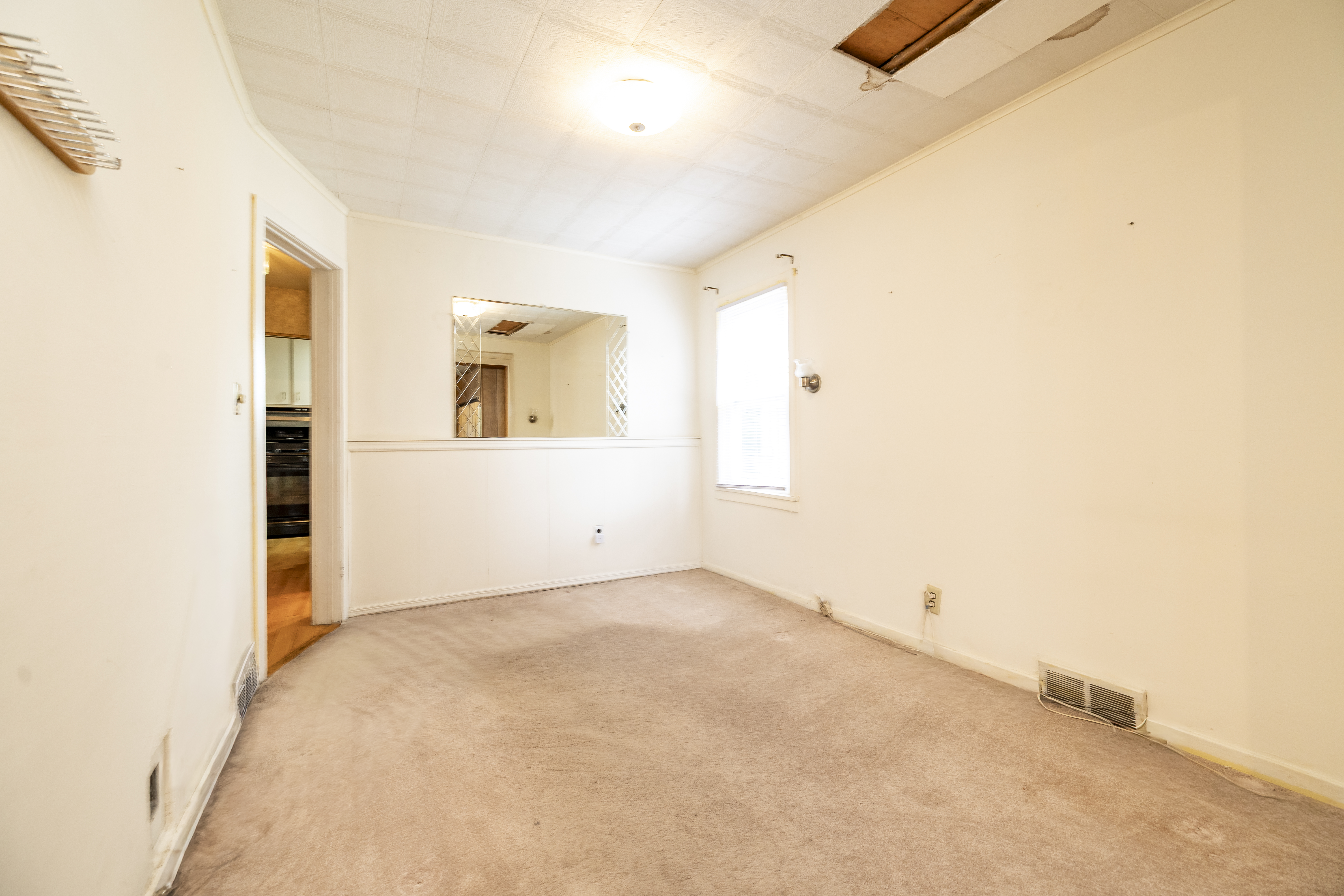  49 Roosevelt Court, Westbury, NY, 11590 - 物件實景