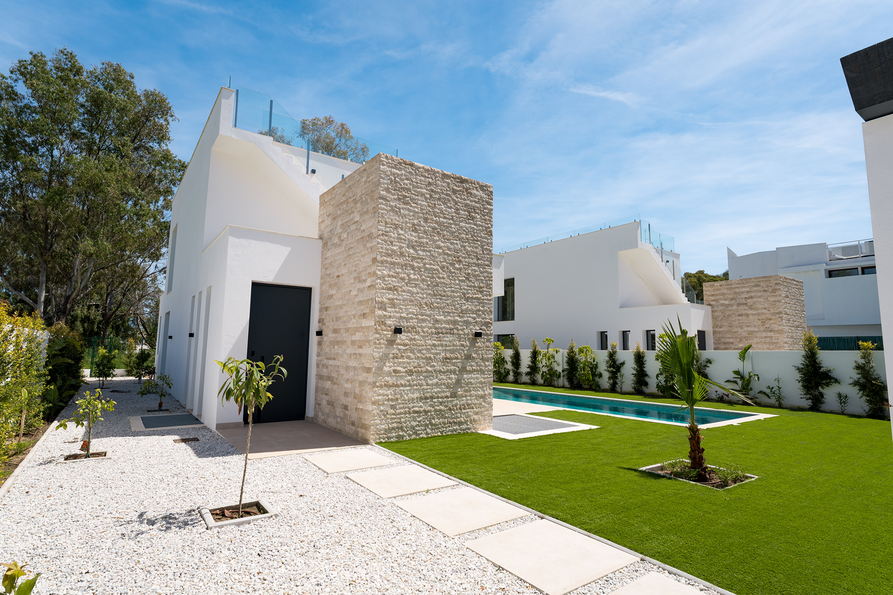  Contemporary Villa with Pool & Solarium in Estepona East - 物件實景