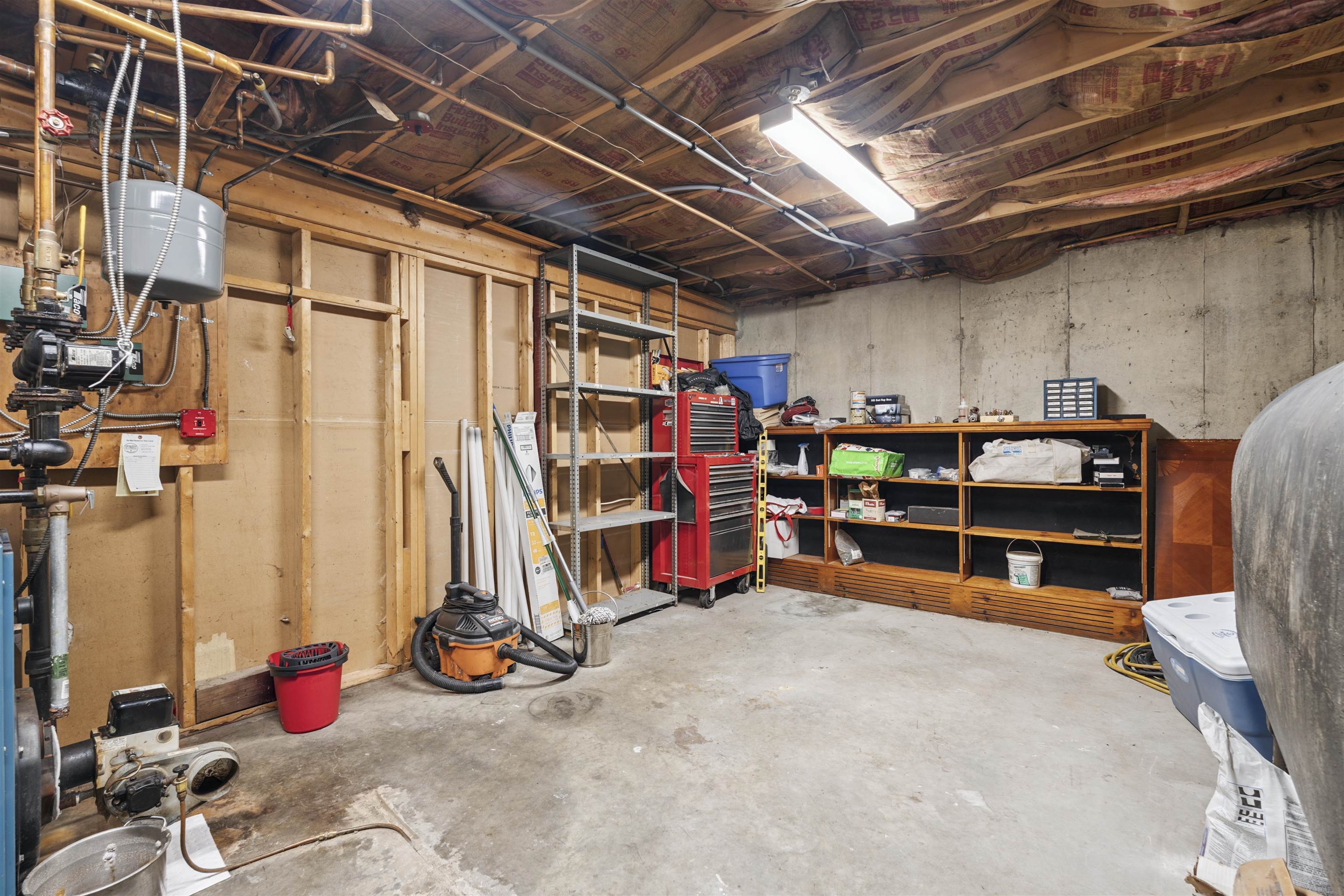 Gilford, New Hampshire, 03249, United States, 4 Bedrooms Bedrooms, ,1 BathroomBathrooms,Residential,For Sale,1901287