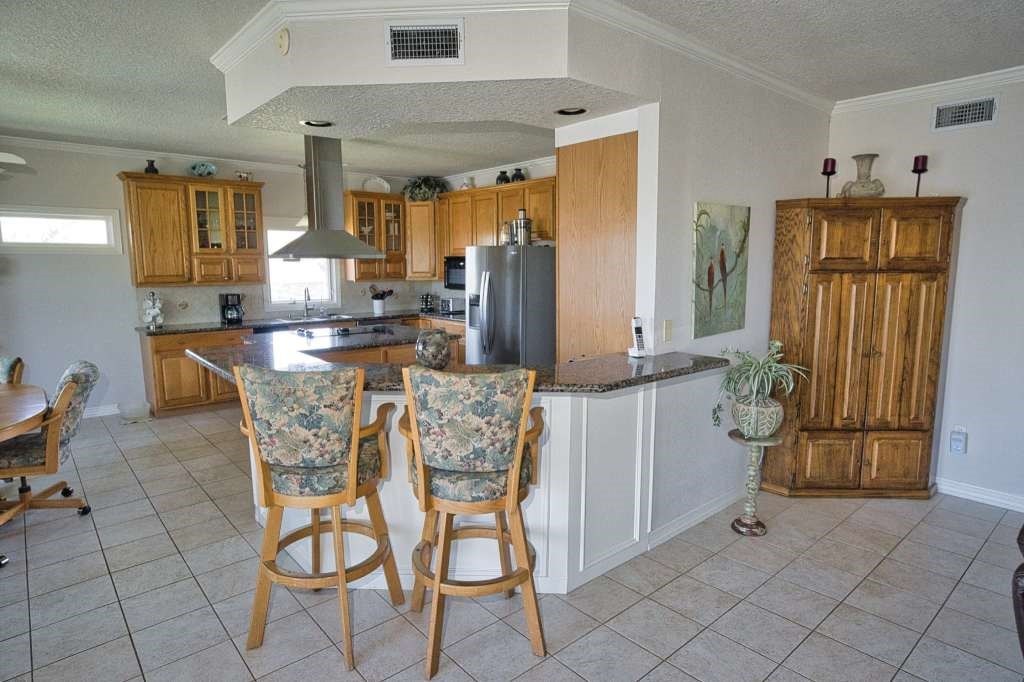 Brazoria, Texas, 77422, United States, 4 Bedrooms Bedrooms, ,4 BathroomsBathrooms,Residential,For Sale,1975158