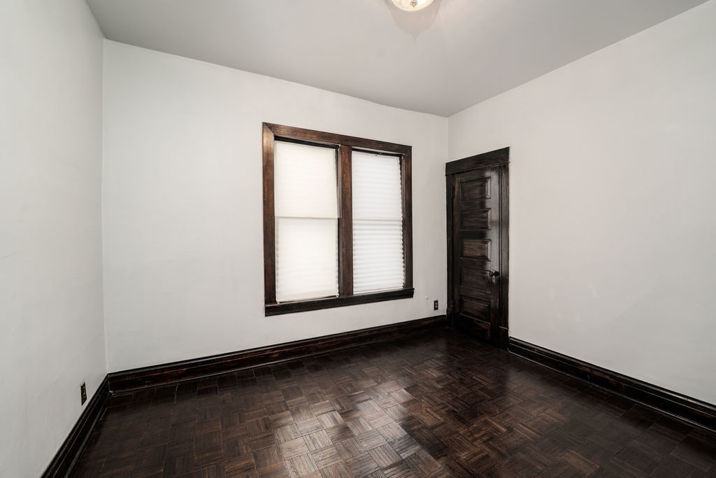 Chicago, Illinois, 60613, United States, 5 Bedrooms Bedrooms, ,4 BathroomsBathrooms,Residential,For Sale,1856737