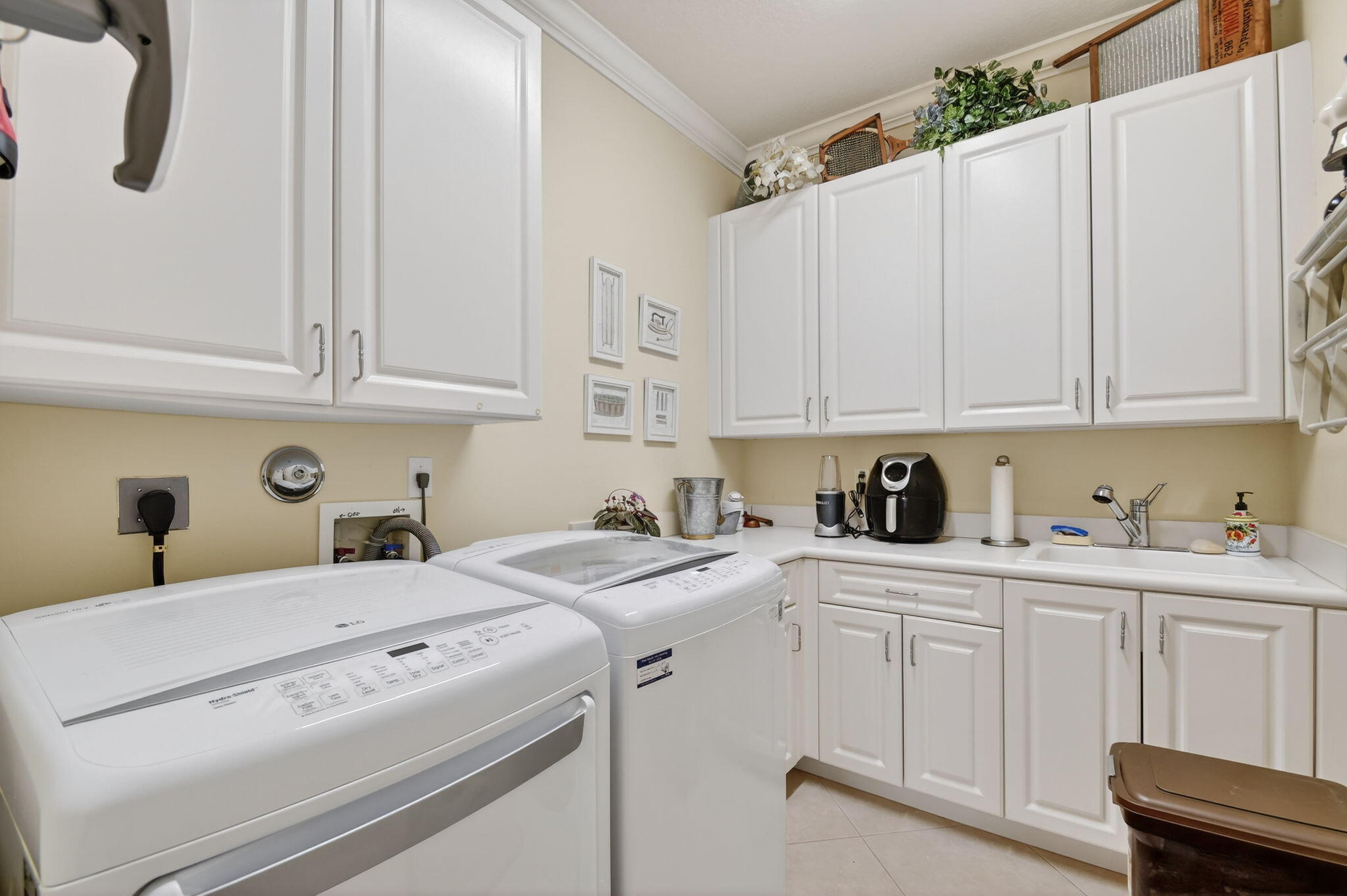 Lake Worth, Florida, 33467, United States, 3 Bedrooms Bedrooms, ,3 BathroomsBathrooms,Residential,For Sale,2000817