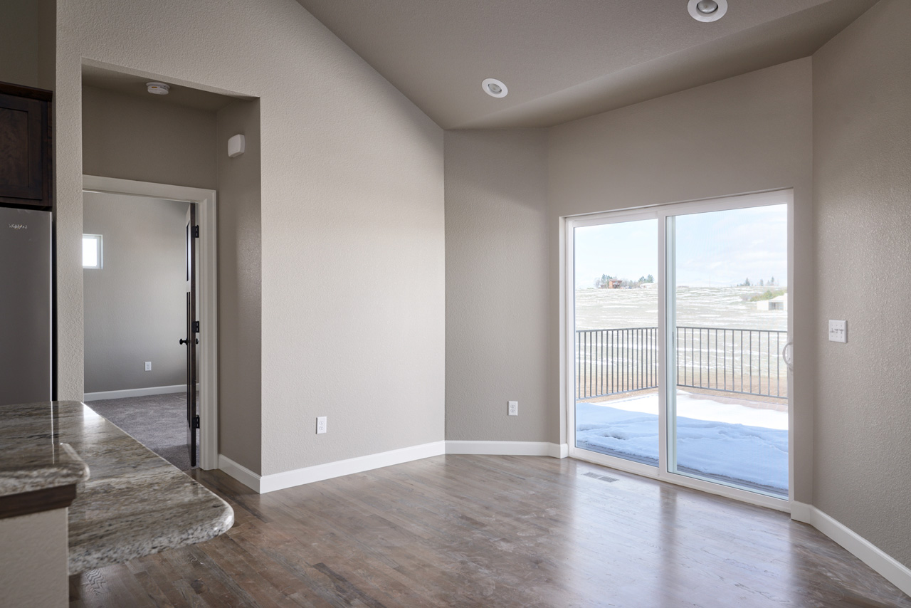 Cheyenne, Wyoming, 82009, United States, 3 Bedrooms Bedrooms, ,2 BathroomsBathrooms,Residential,For Sale,1978031