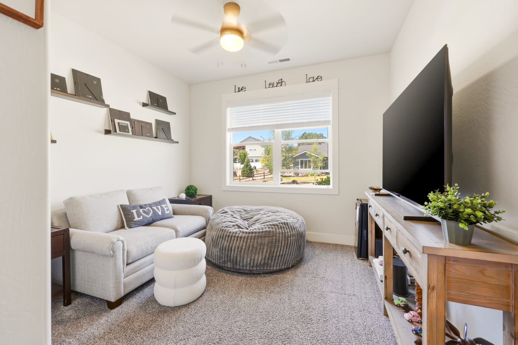  37 Terra Linda Court Eagle Point, OR 97524 - 物件實景