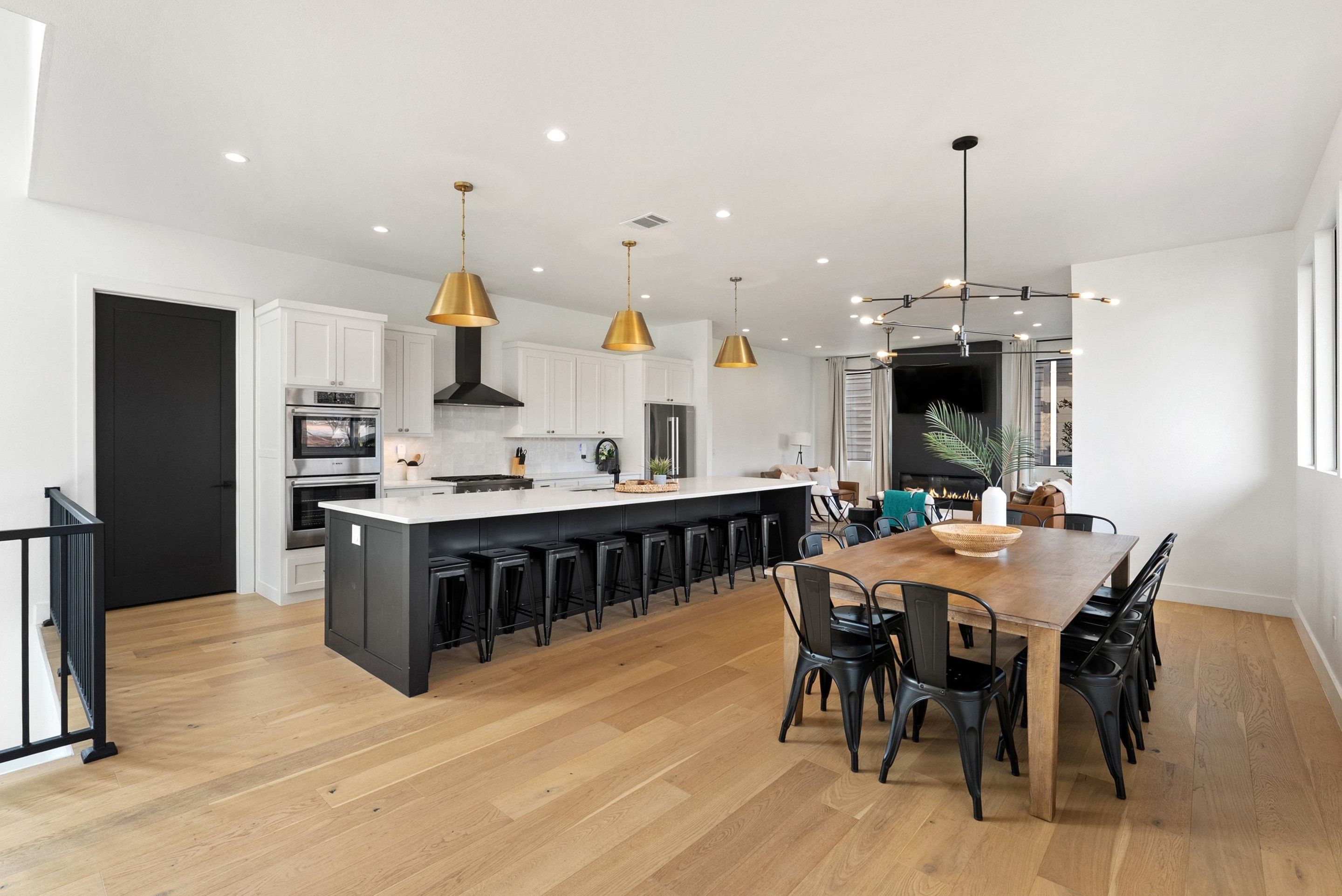  Luxury Value 2023 build on Lake LBJ - 物件實景