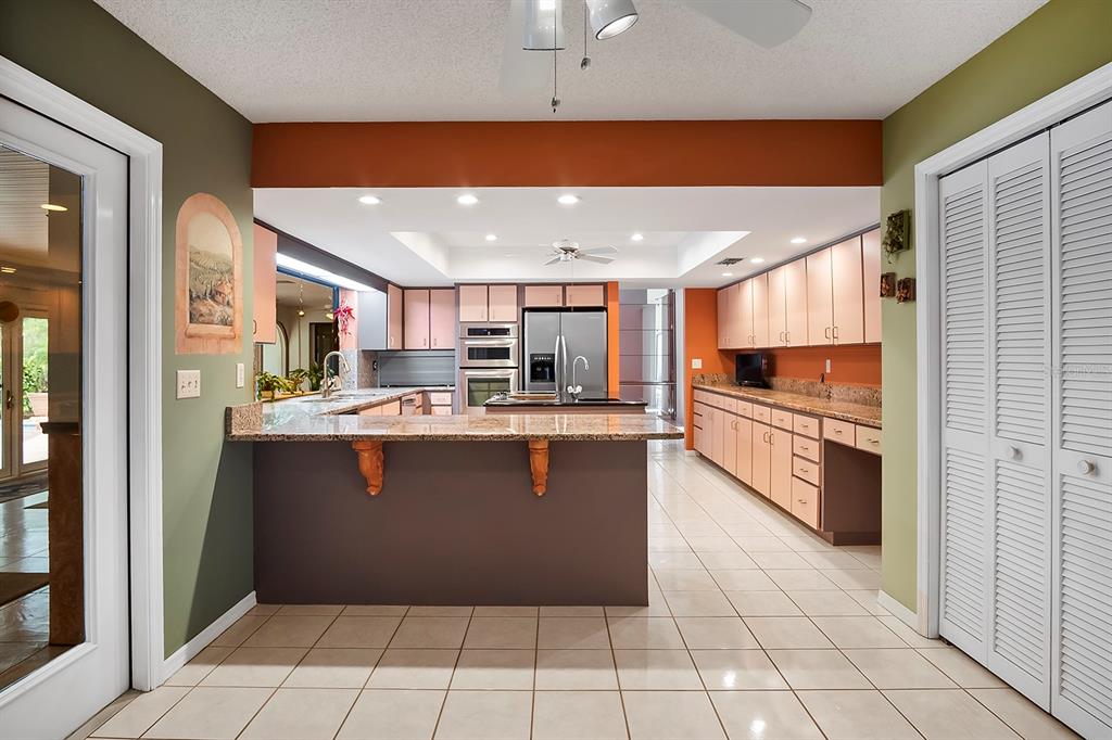 Weeki Wachee, Florida, 34607, United States, 4 Bedrooms Bedrooms, ,5 BathroomsBathrooms,Residential,For Sale,2009705