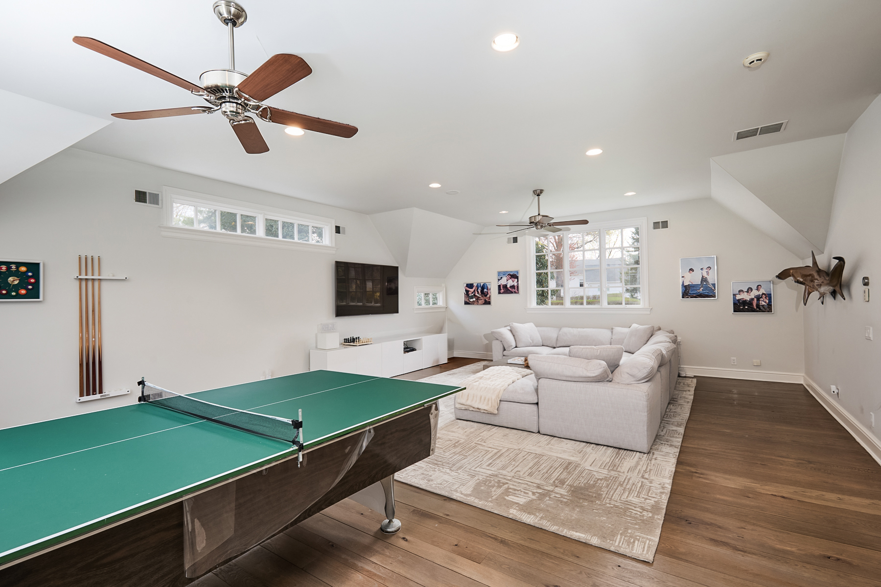  Sophisticated Architecture and Bucolic Charm - 物件實景