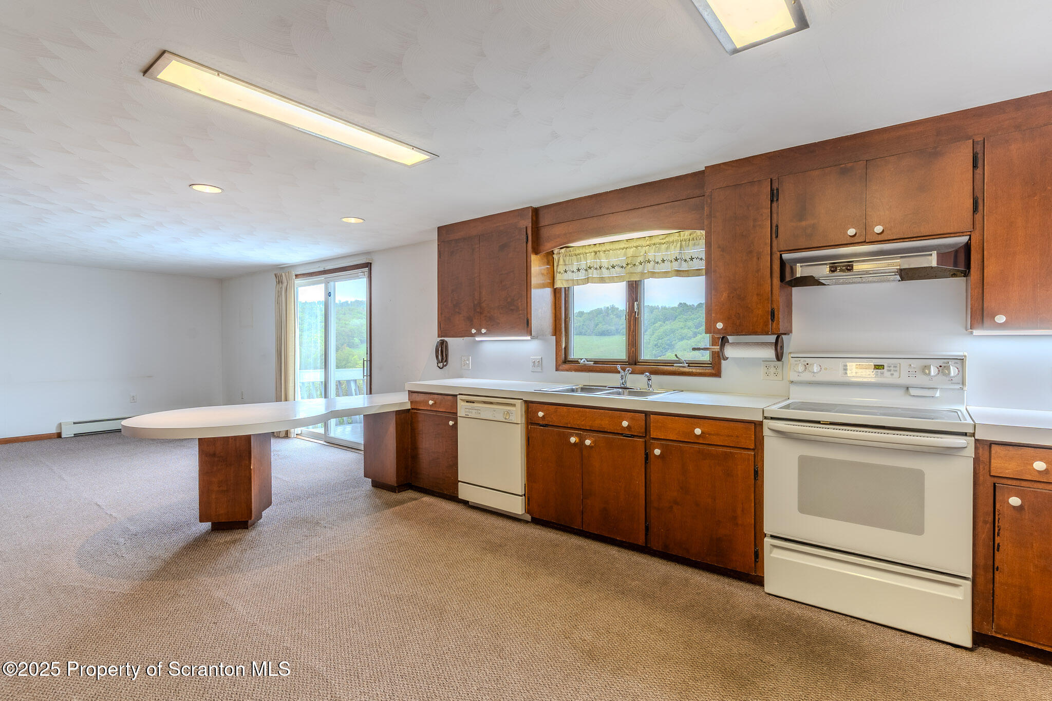 New Milford, Pennsylvania, 18834, United States, 4 Bedrooms Bedrooms, ,4 BathroomsBathrooms,Residential,For Sale,1837869