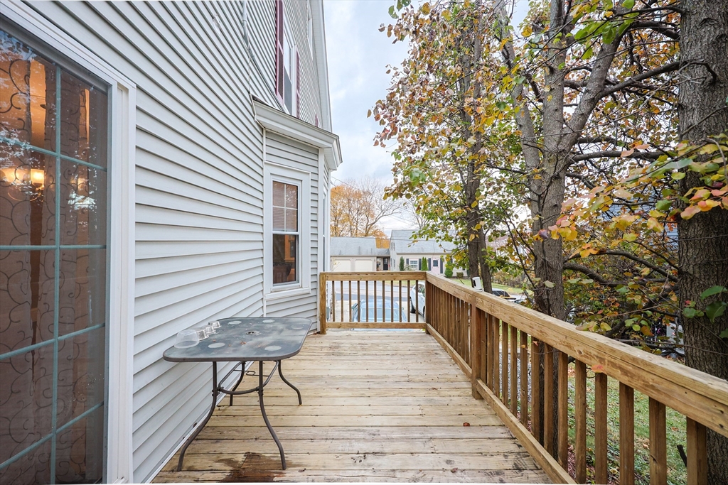 Worcester, Massachusetts, 01606, United States, 3 Bedrooms Bedrooms, ,4 BathroomsBathrooms,Residential,For Sale,1992890