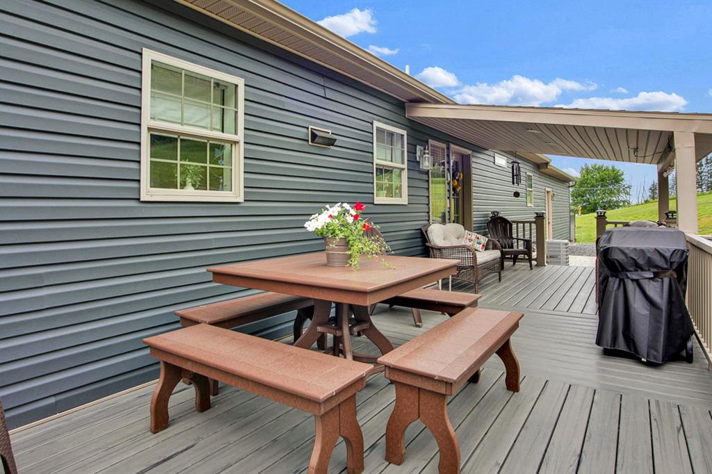 Wellsboro, Pennsylvania, 16901, United States, 3 Bedrooms Bedrooms, ,2 BathroomsBathrooms,Residential,For Sale,1921968