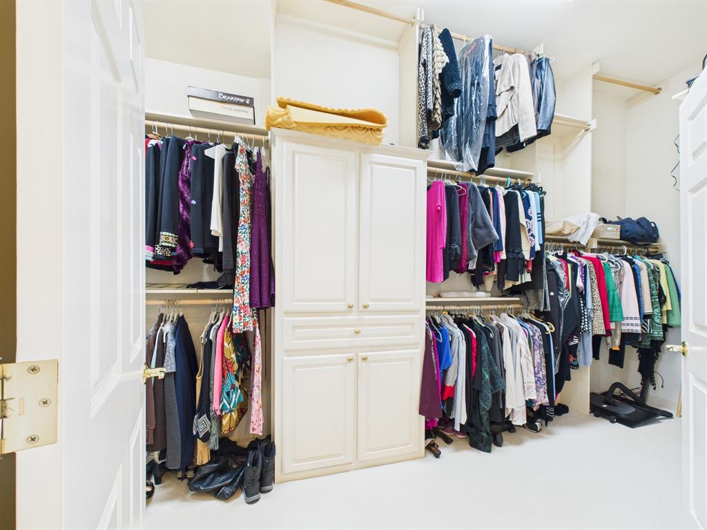 Waxahachie, Texas, 75165, United States, 3 Bedrooms Bedrooms, ,2 BathroomsBathrooms,Residential,For Sale,1977145