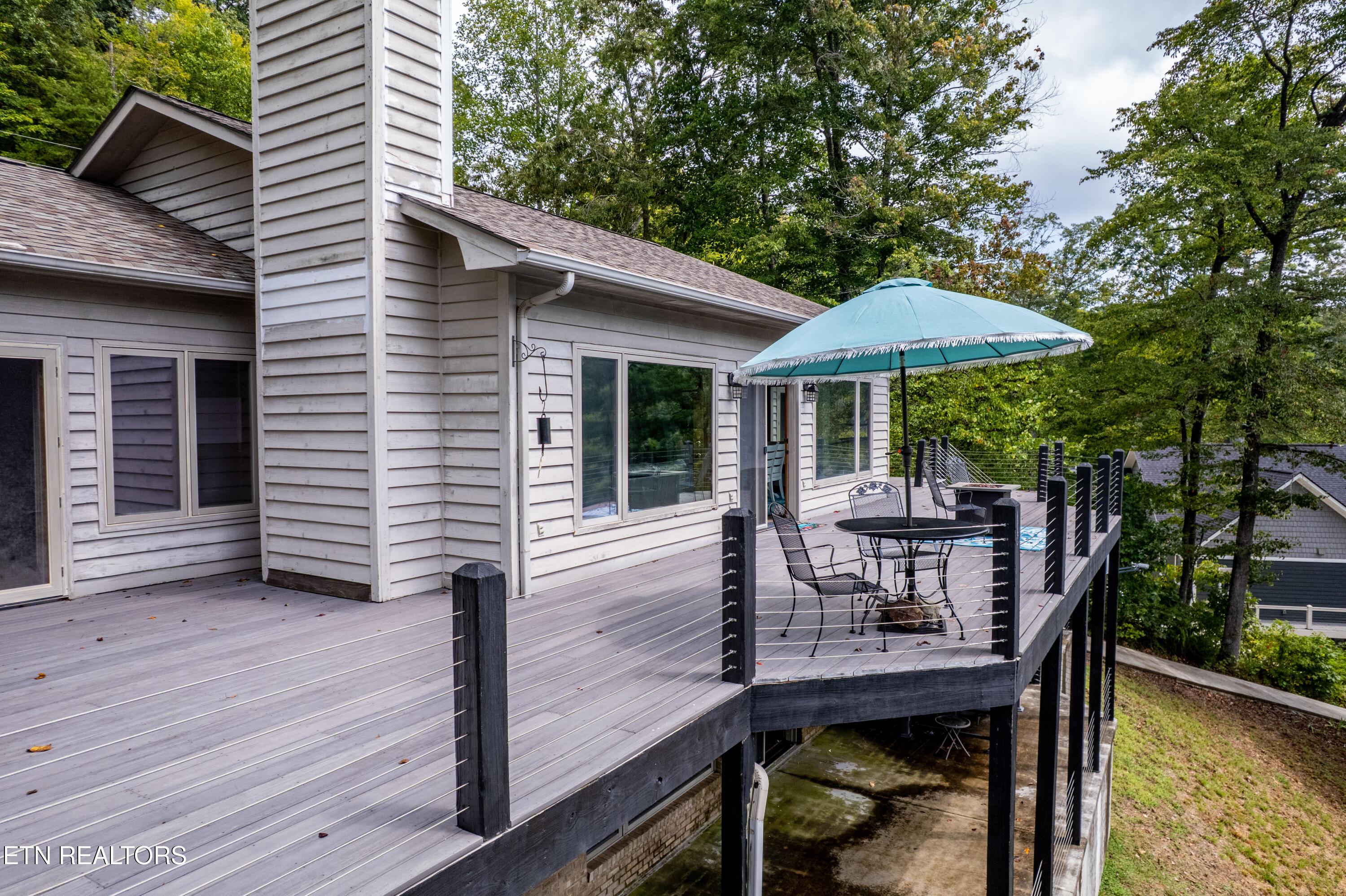 LaFollette, Tennessee, 37766, United States, 3 Bedrooms Bedrooms, ,4 BathroomsBathrooms,Residential,For Sale,1979718